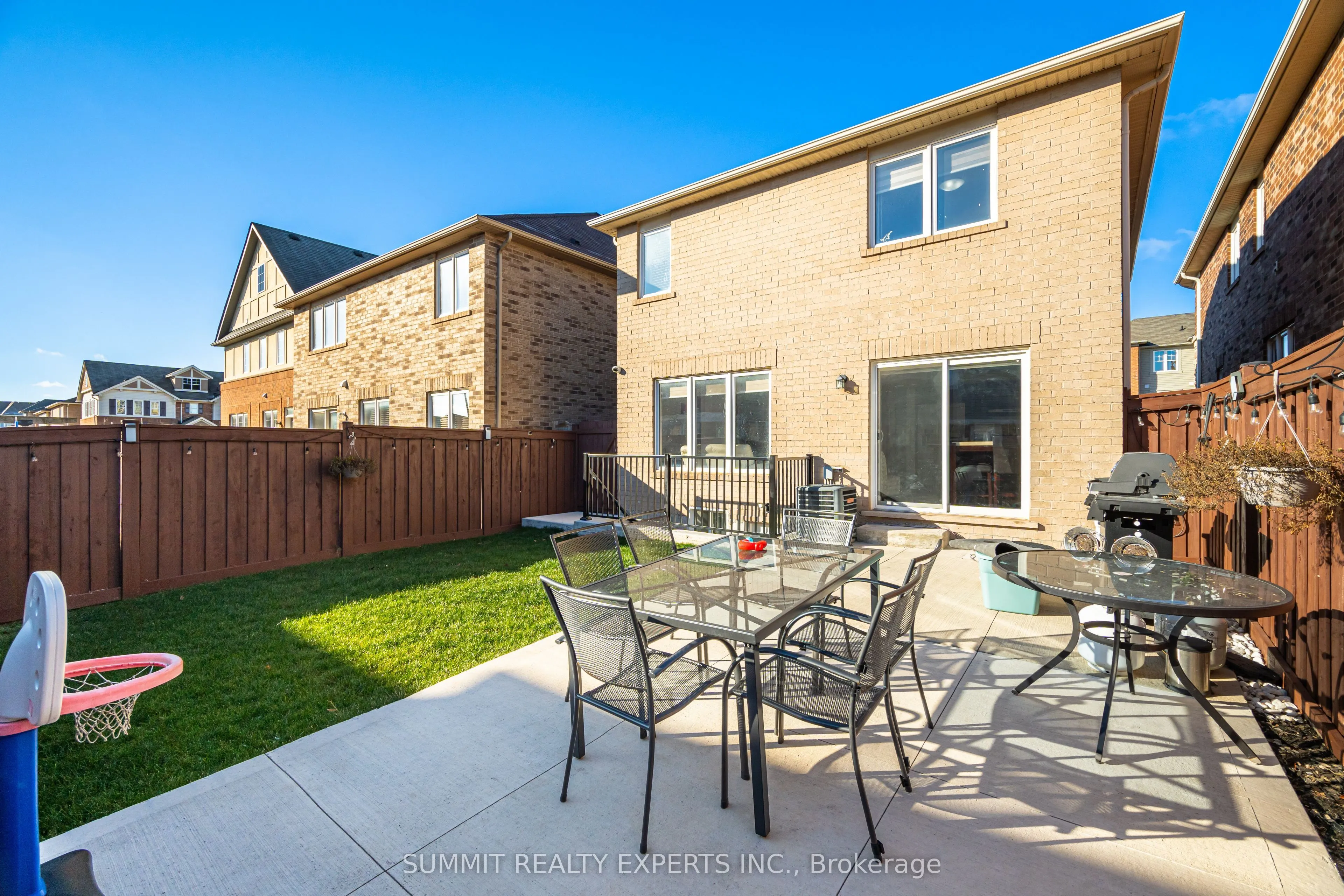 39 Donomore Drive, #Upper