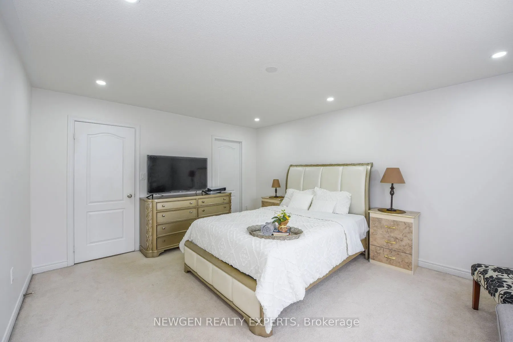 30 Lorenzo Circle