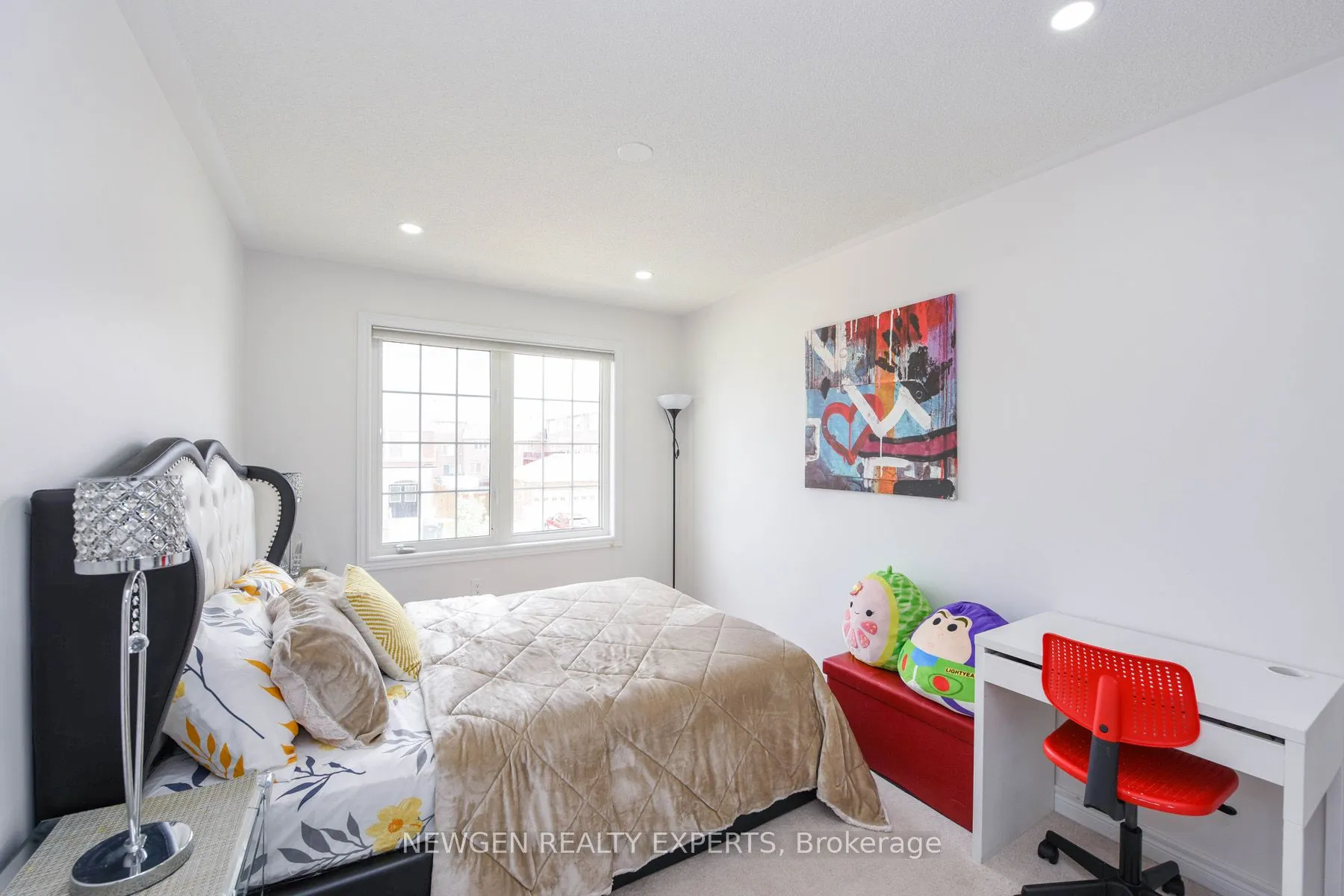 30 Lorenzo Circle