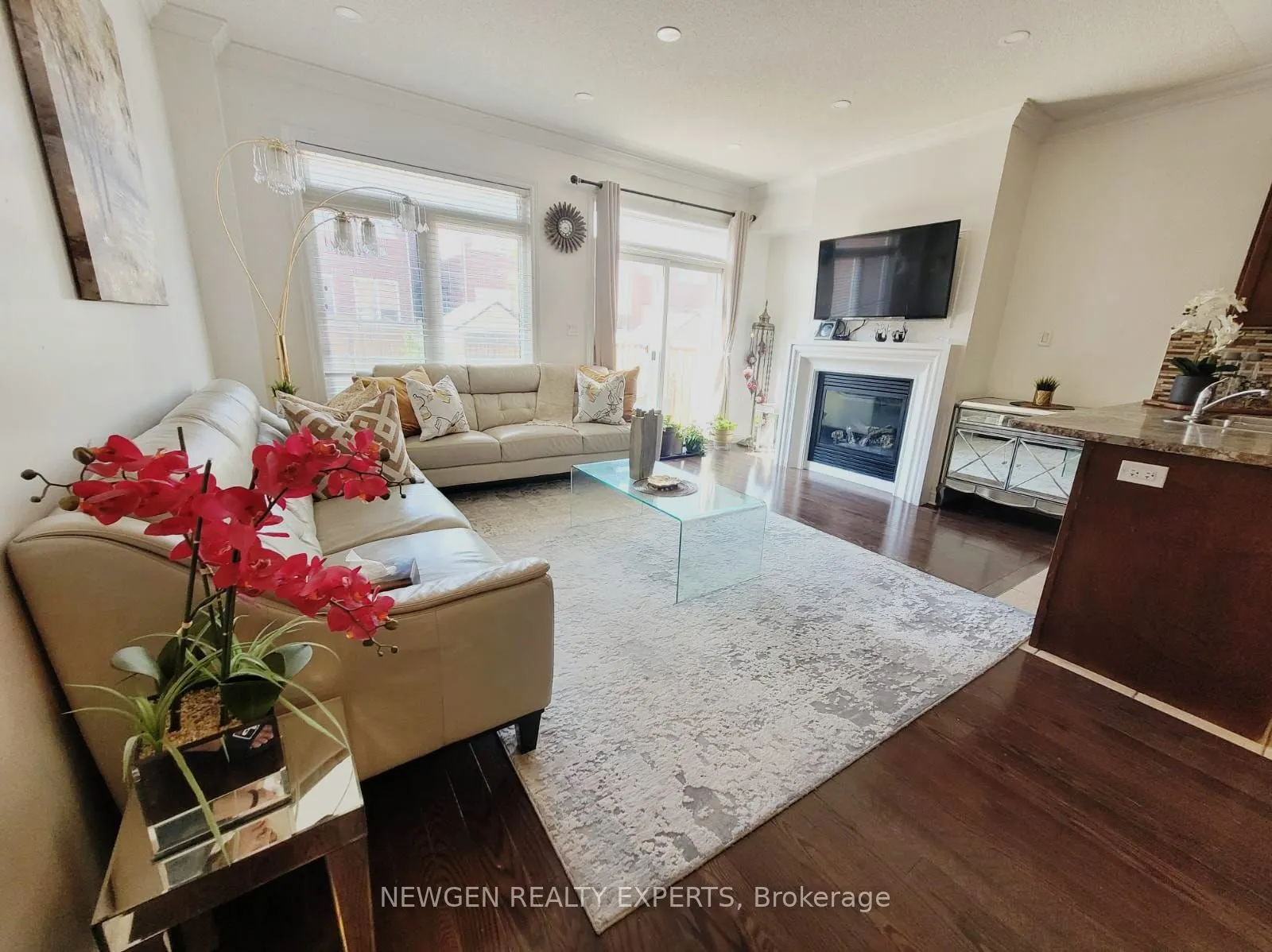 30 Lorenzo Circle