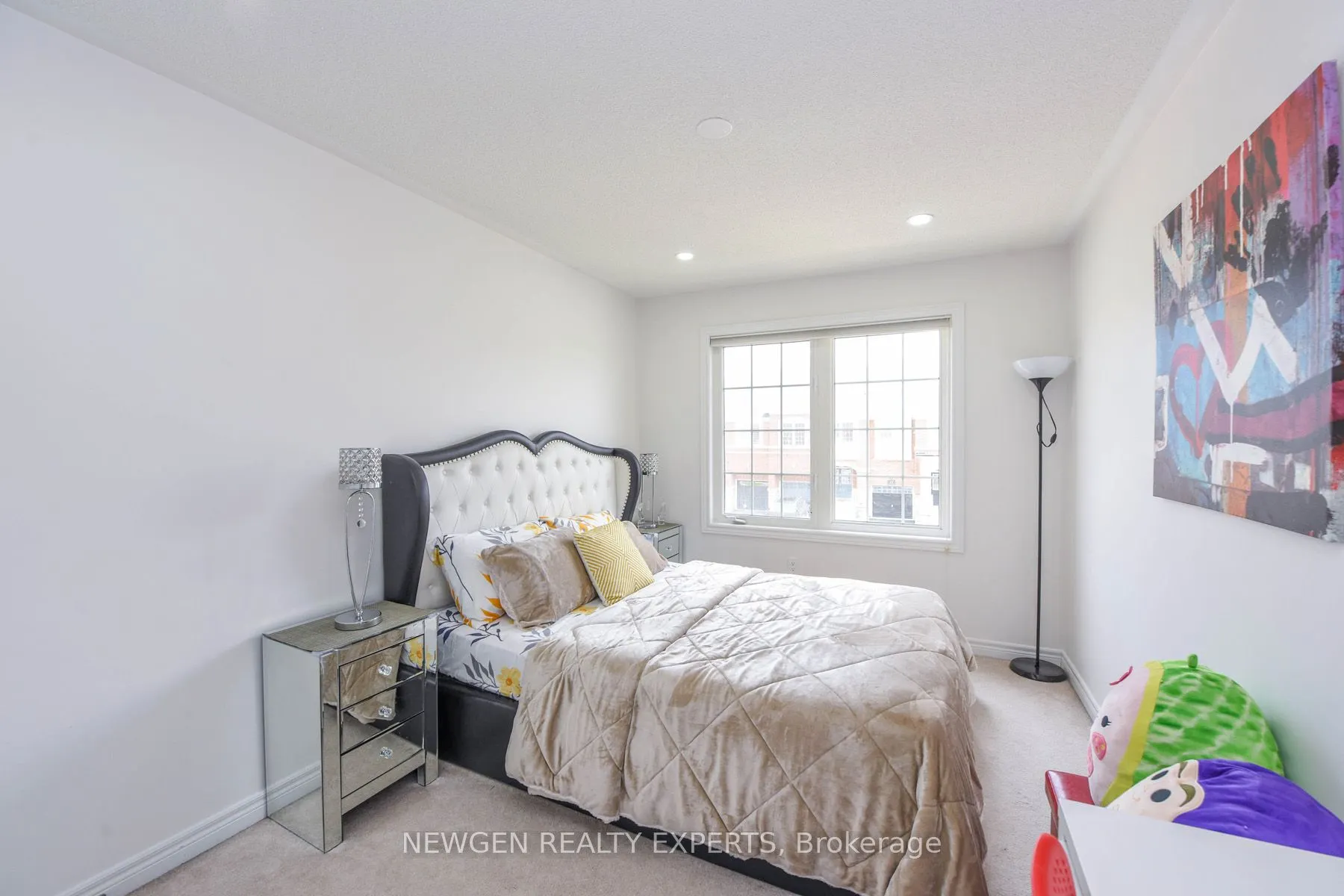 30 Lorenzo Circle