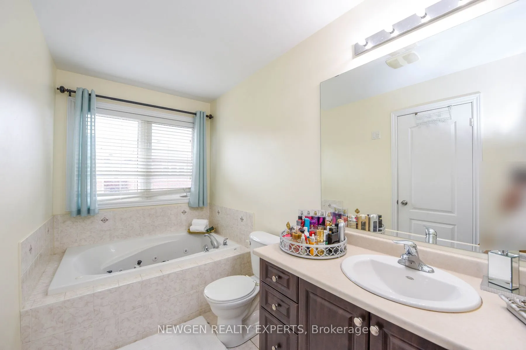 30 Lorenzo Circle