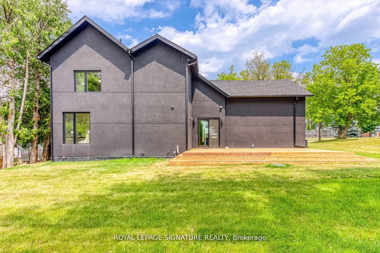 11024 Trafalgar Road
