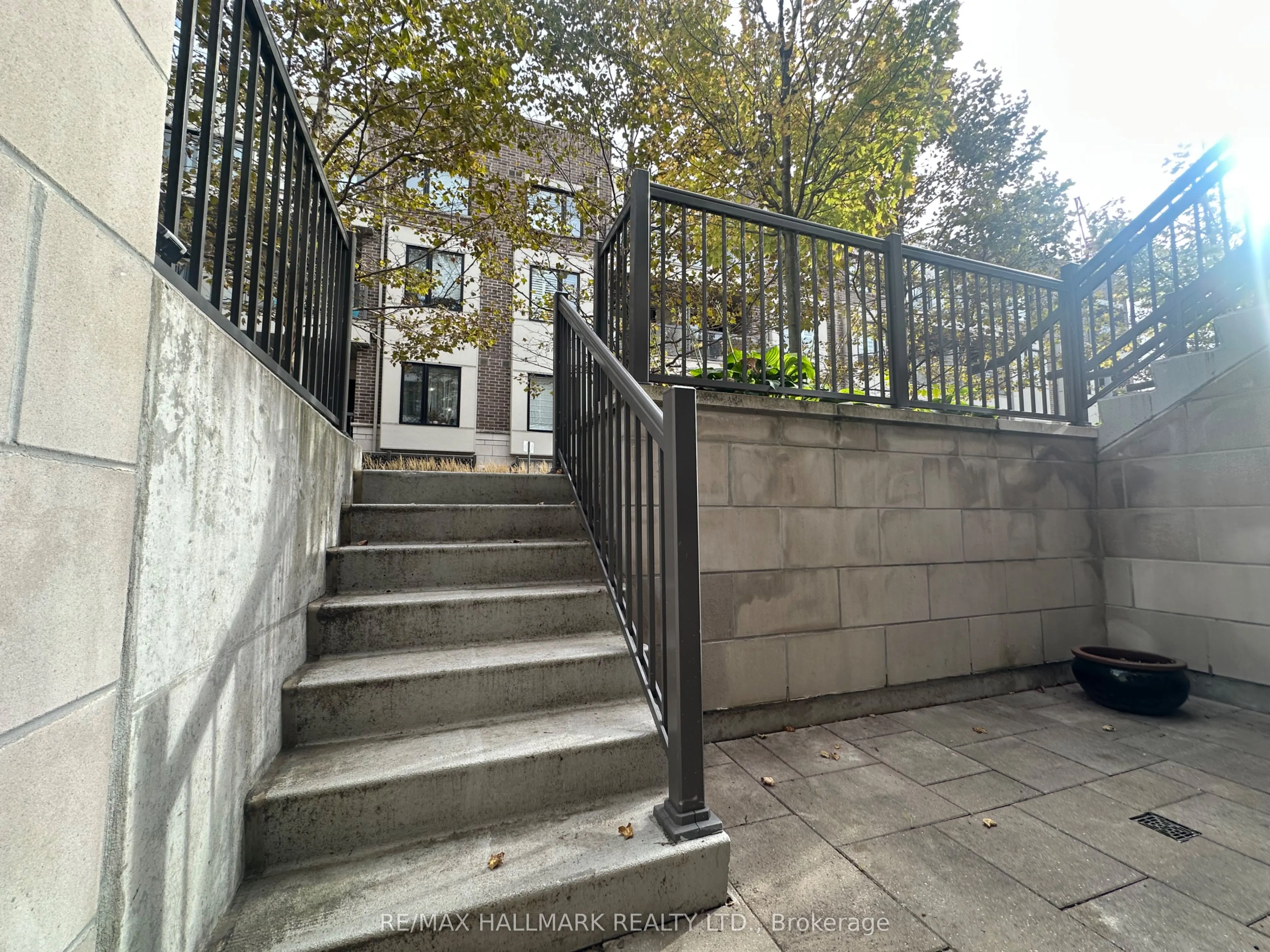 8 Drummond Street, #418