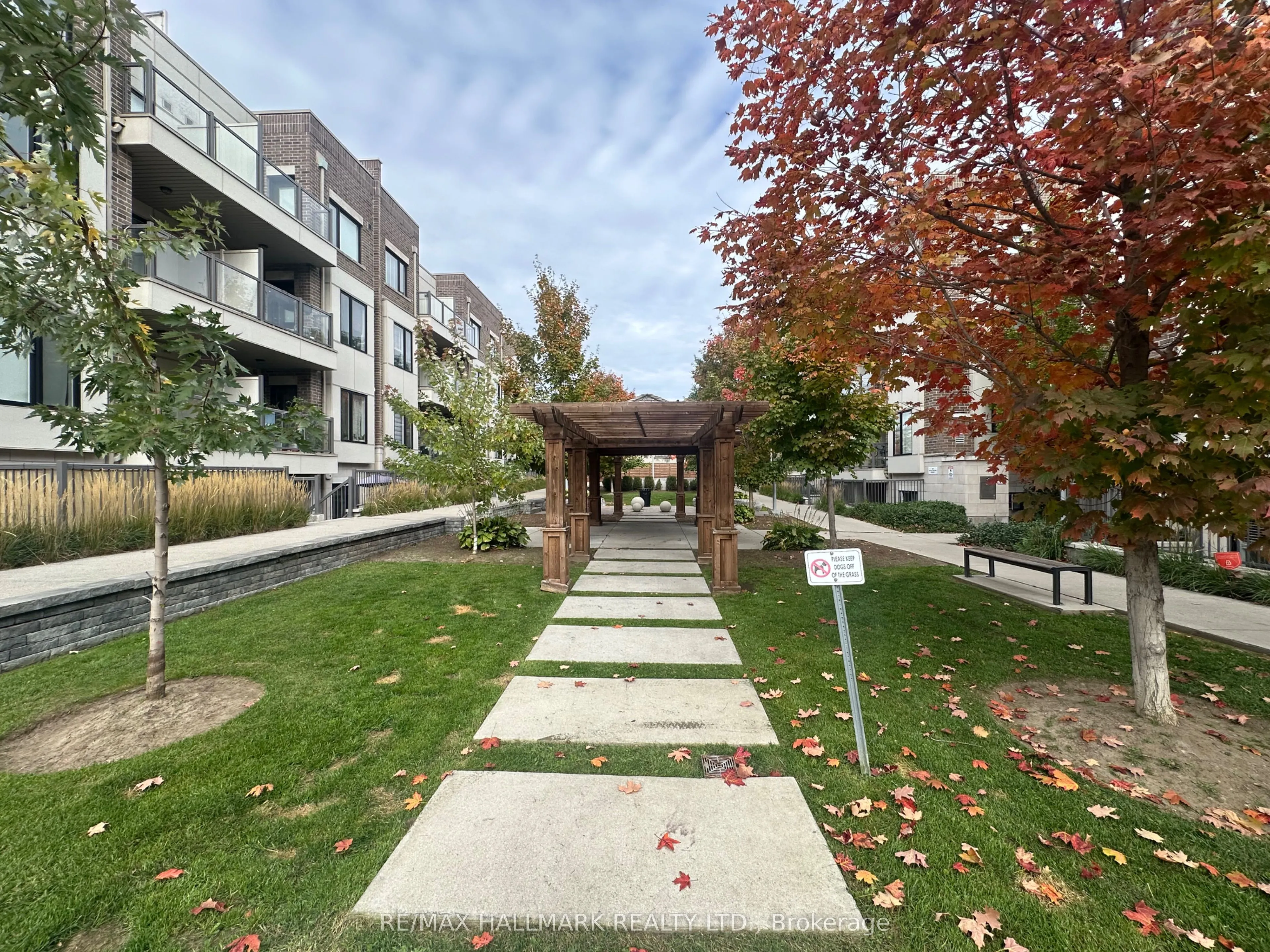 8 Drummond Street, #418