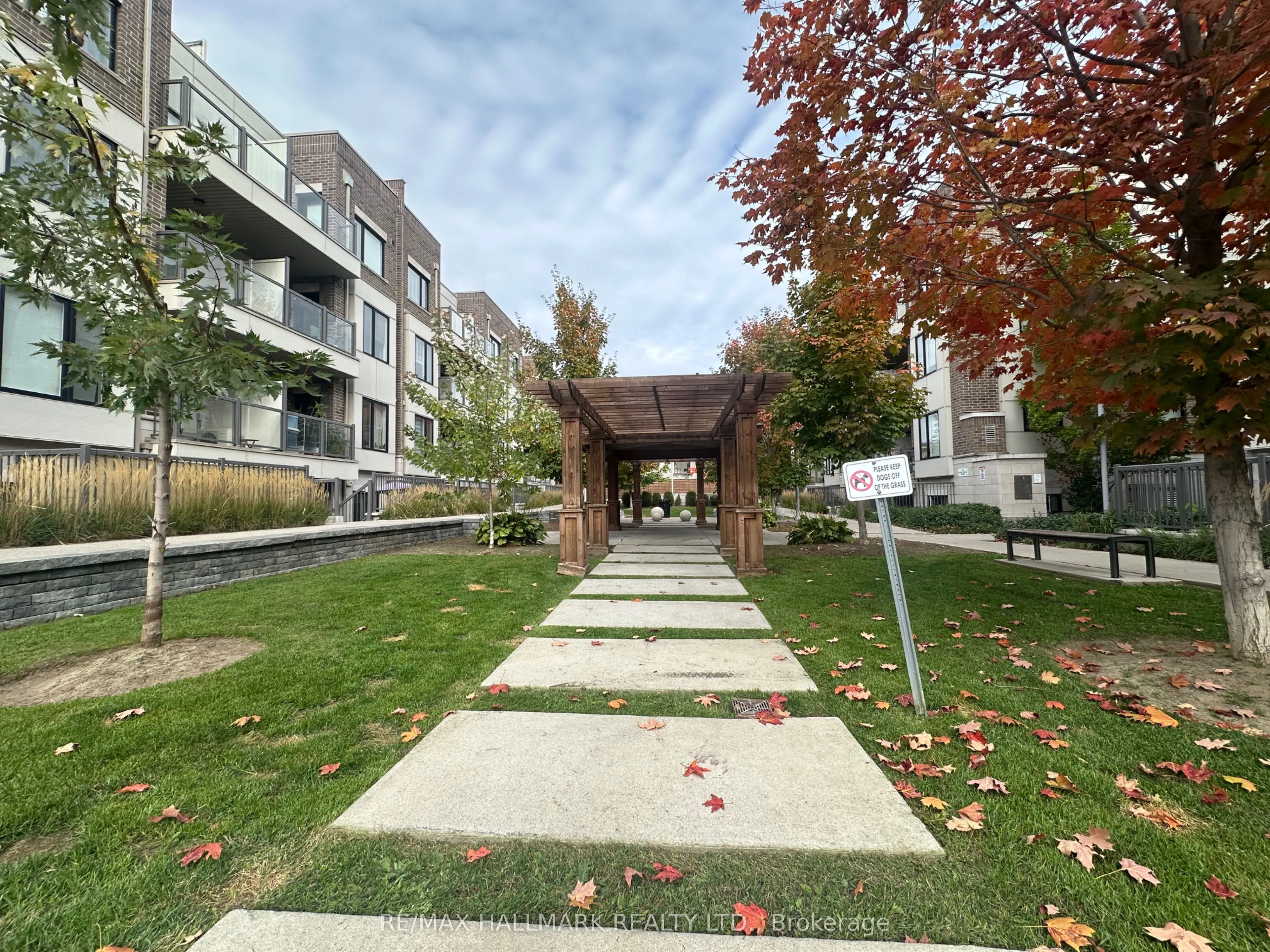 8 Drummond Street, #418