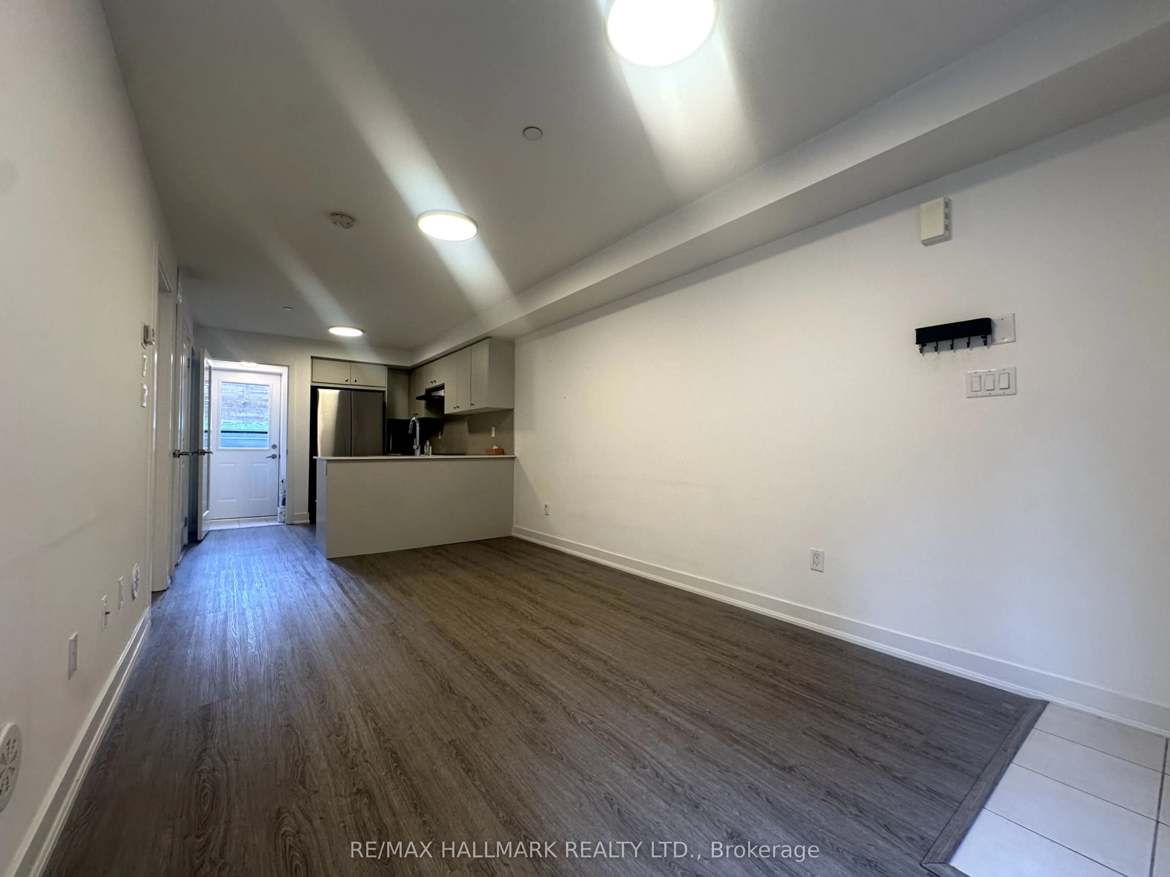 8 Drummond Street, #418