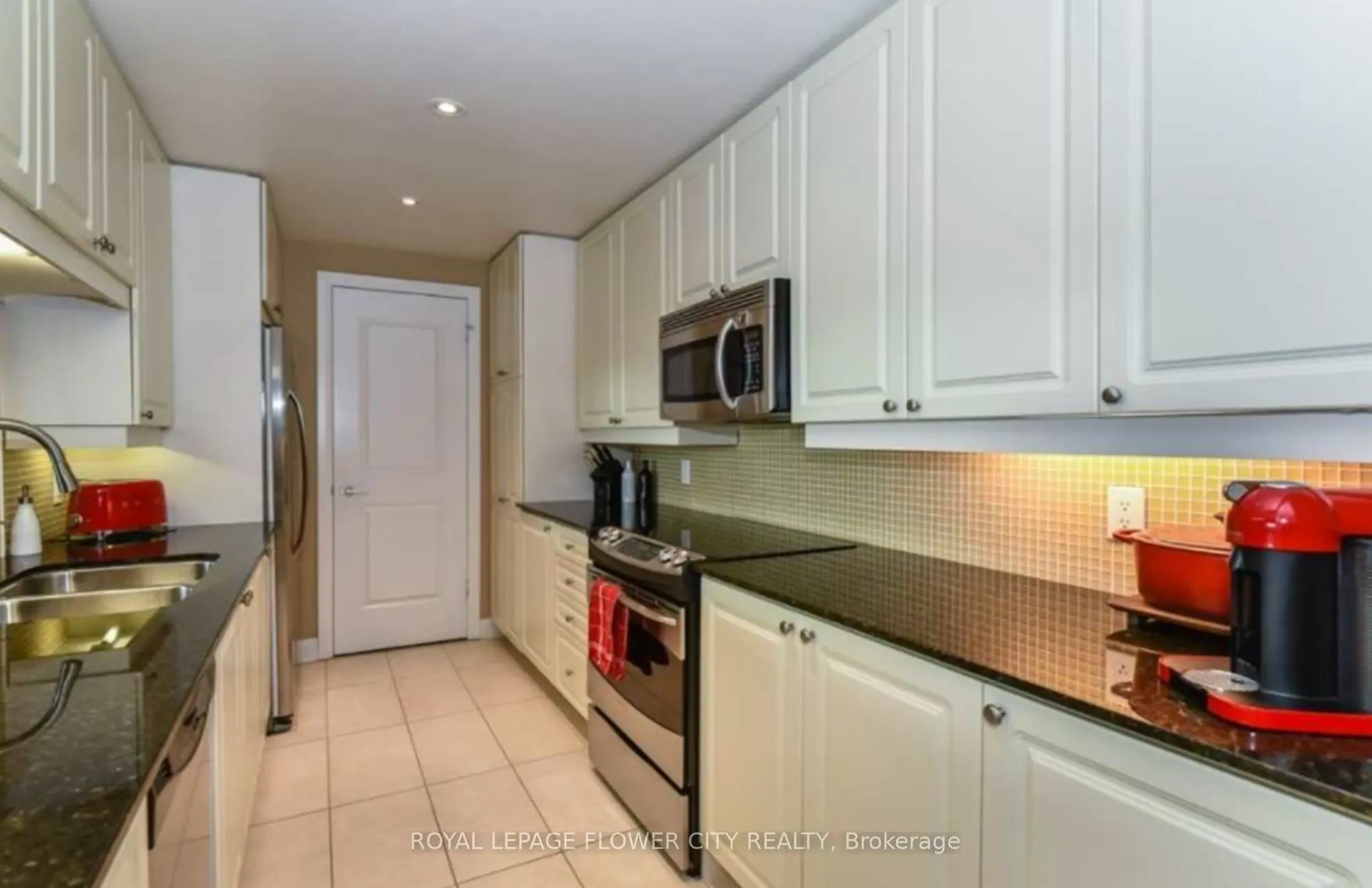 1055 Southdown Road, #14