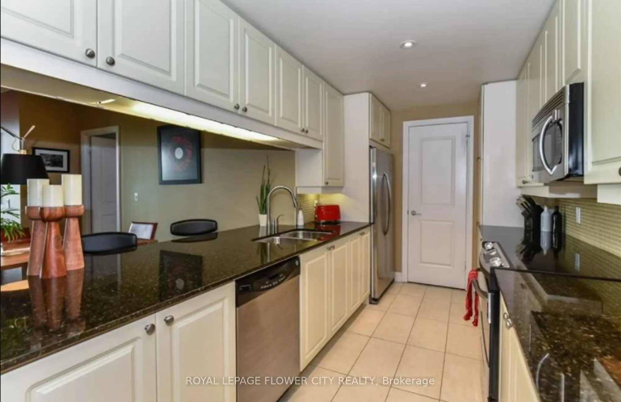 1055 Southdown Road, #14