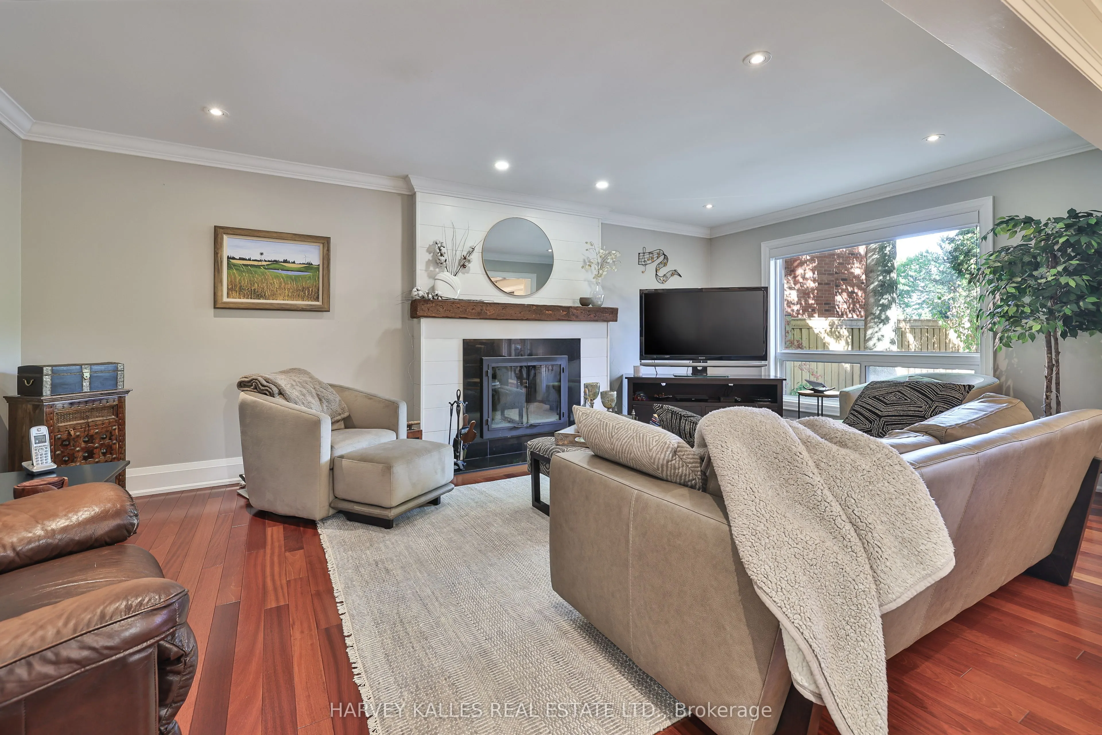 1240 Rosethorne Road
