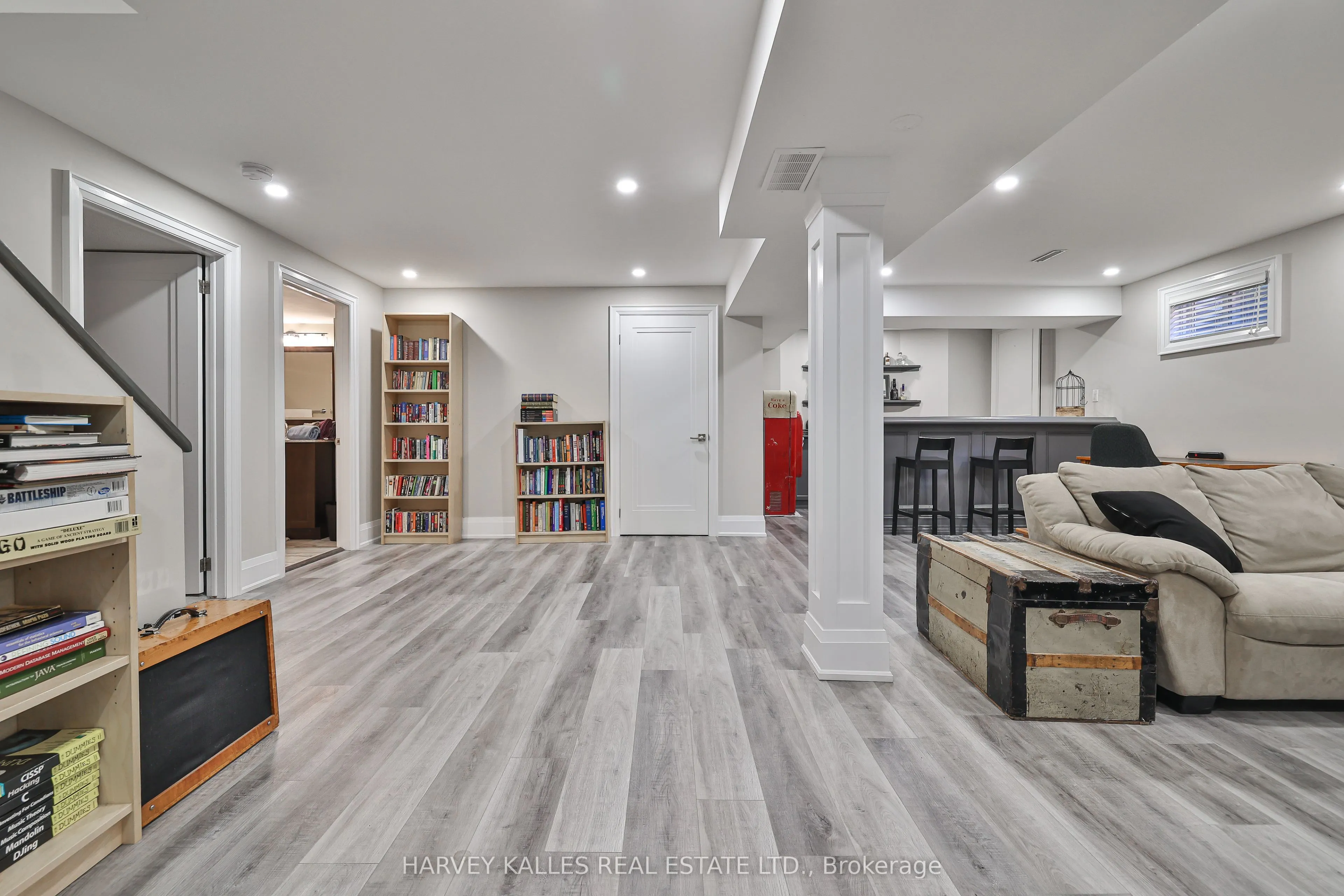 1240 Rosethorne Road