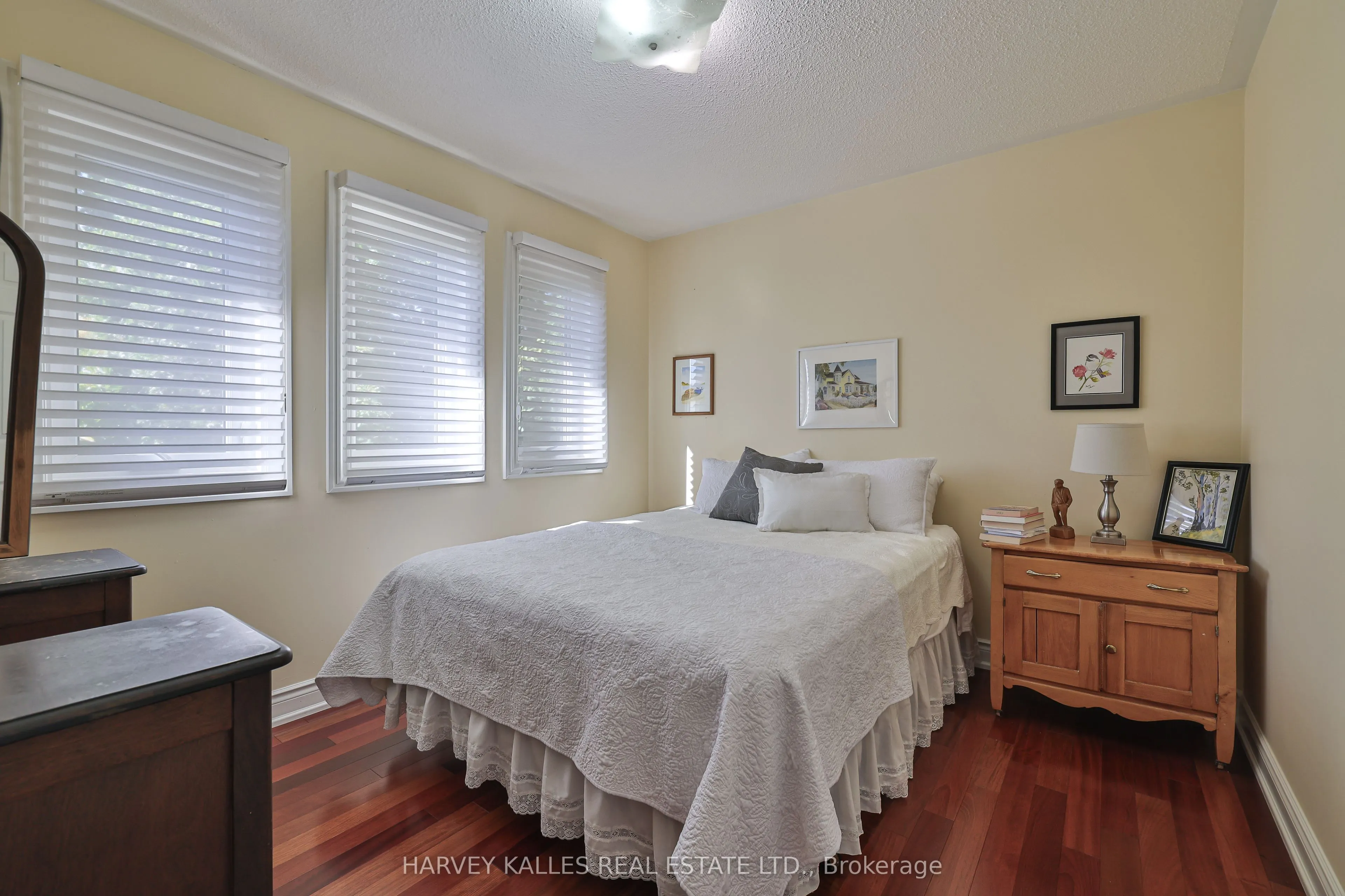 1240 Rosethorne Road