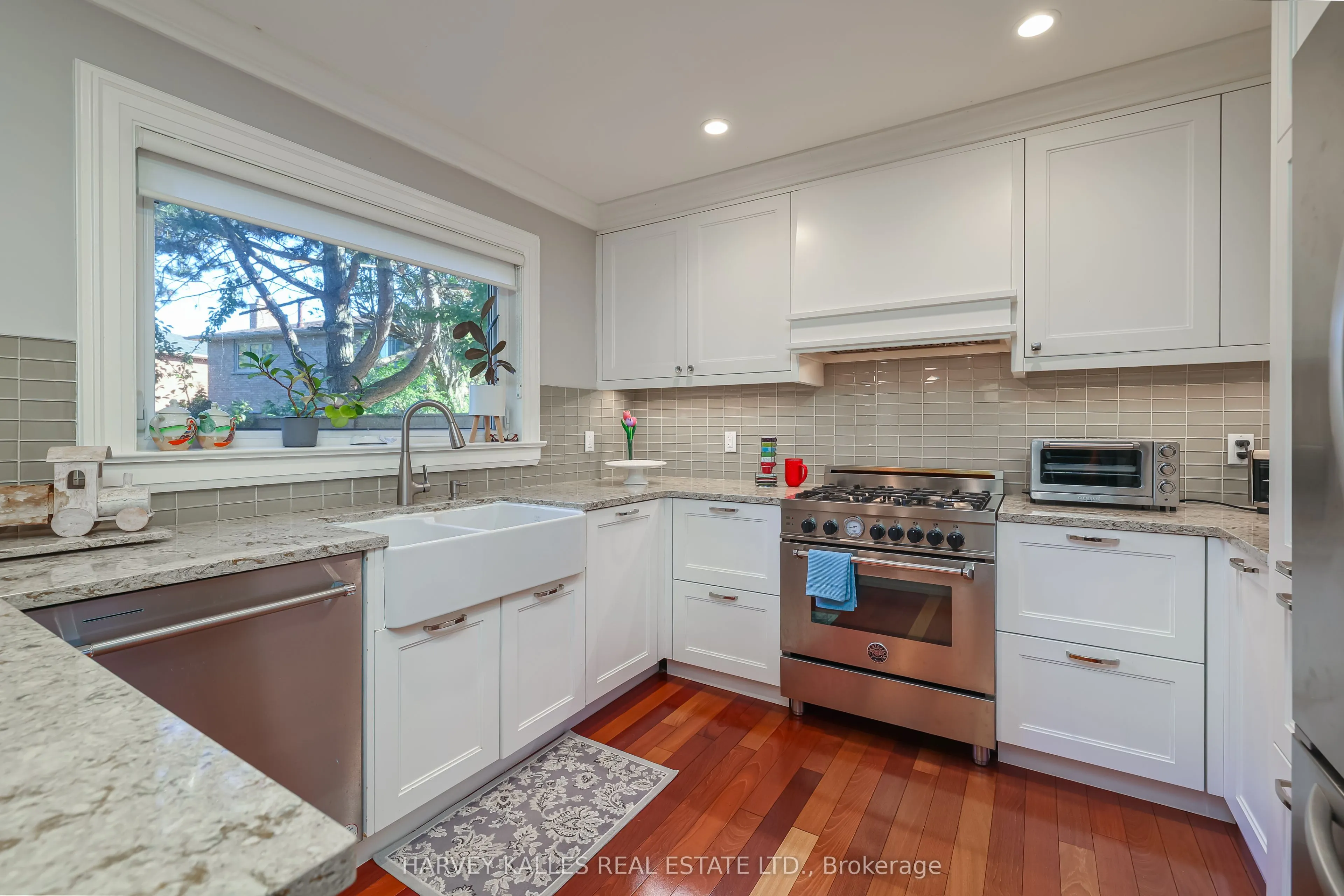 1240 Rosethorne Road