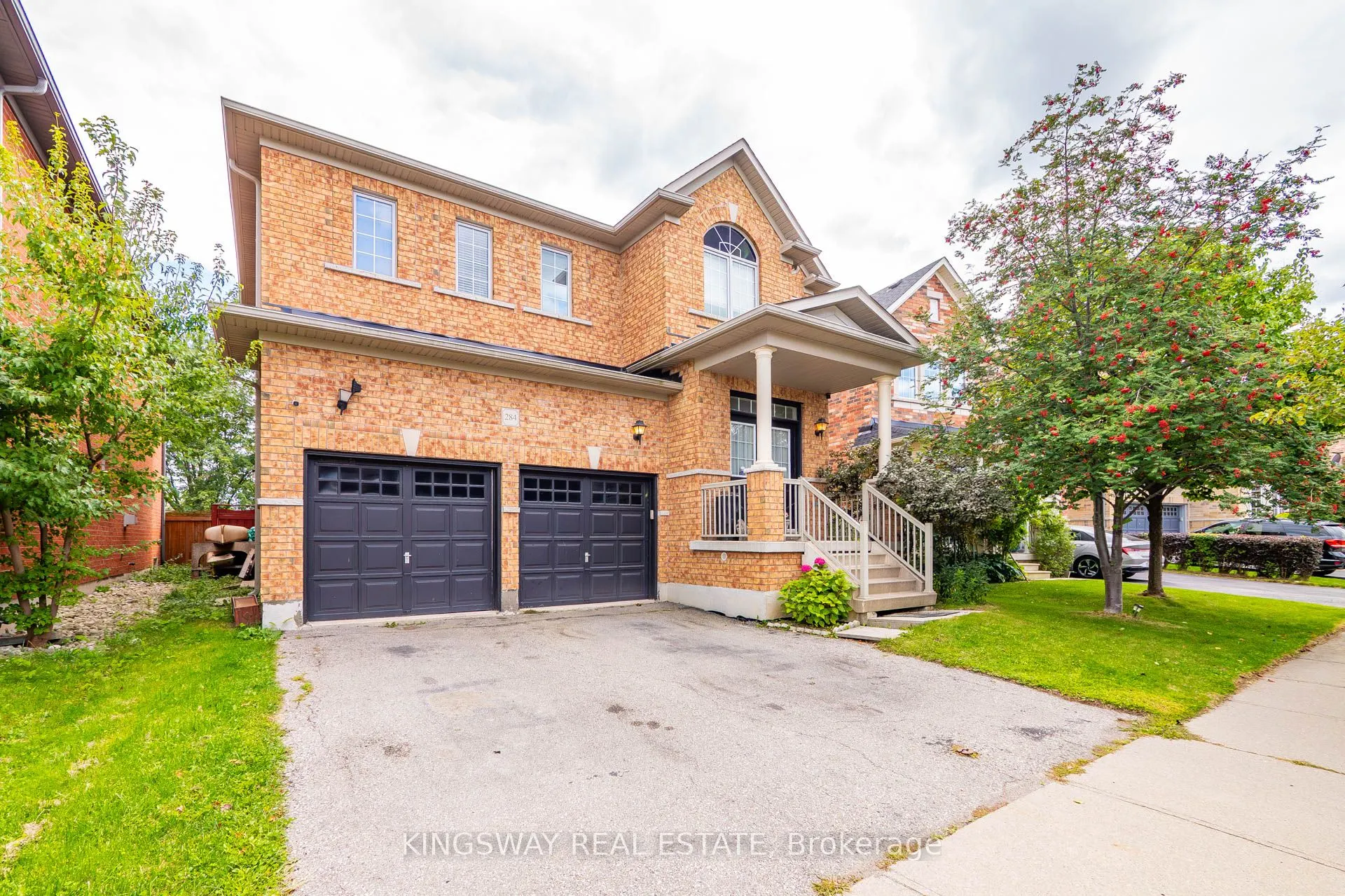 284 Holmes Crescent