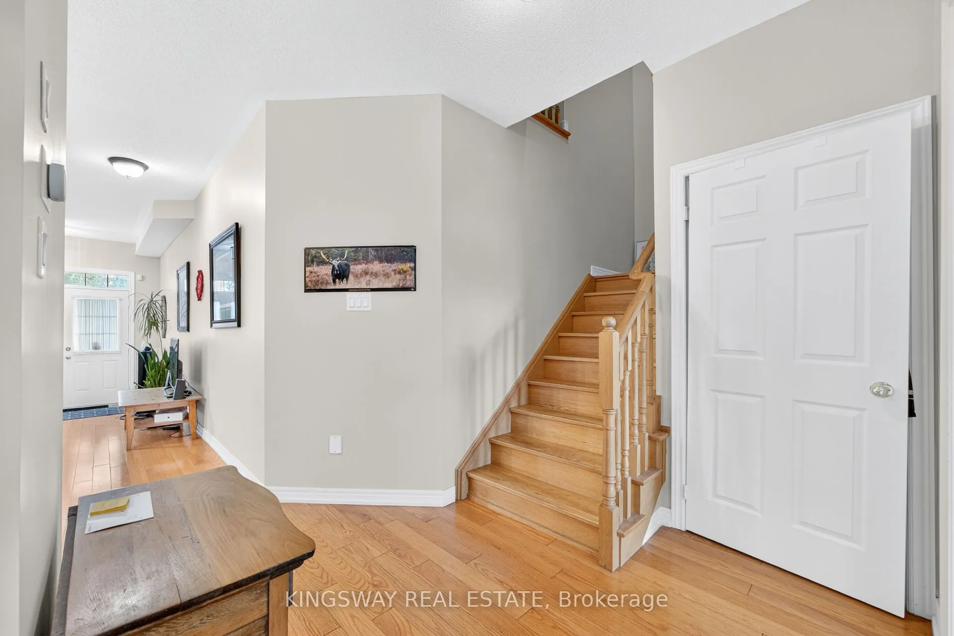 284 Holmes Crescent