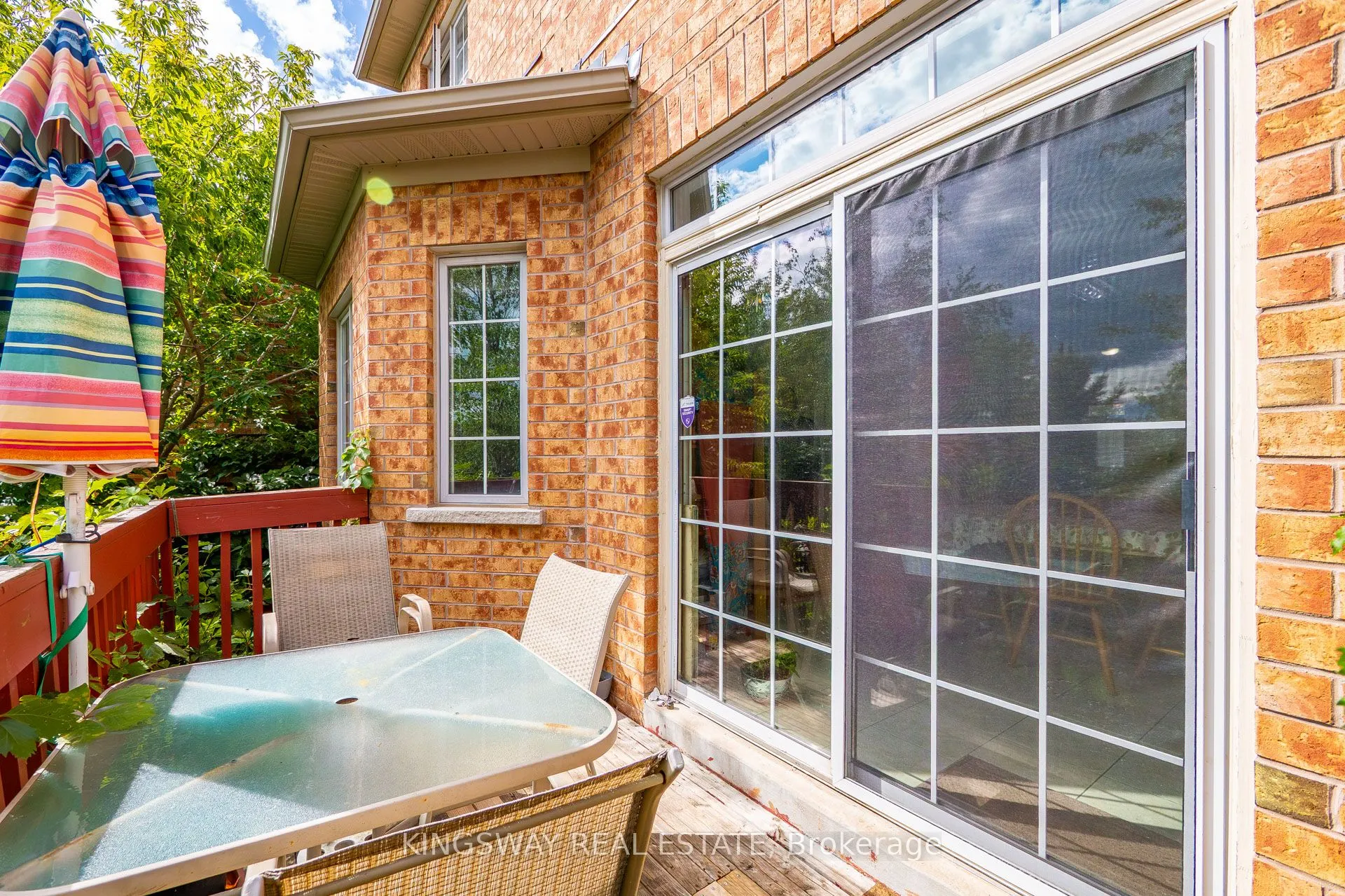 284 Holmes Crescent