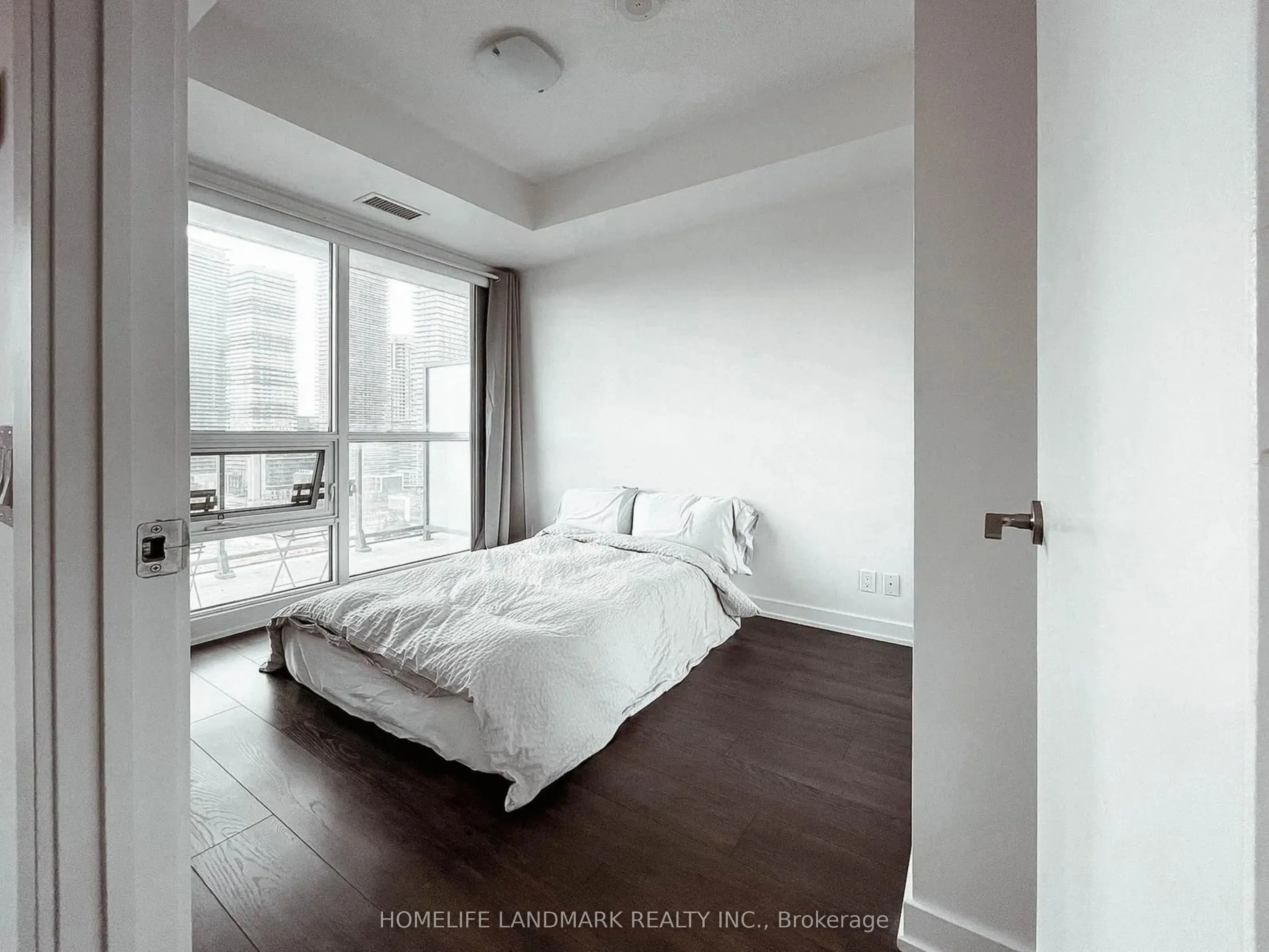 2220 Lakeshore Boulevard W, #1706