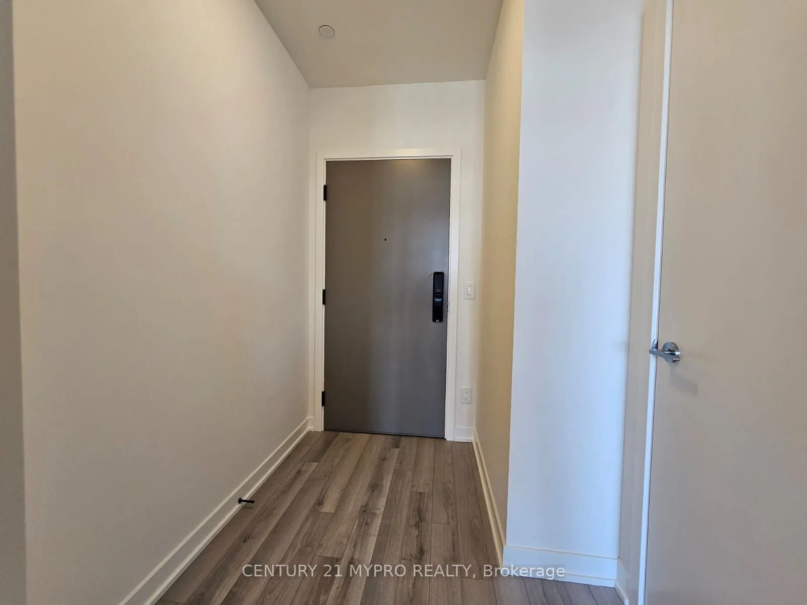3079 Trafalgar Road, #2005