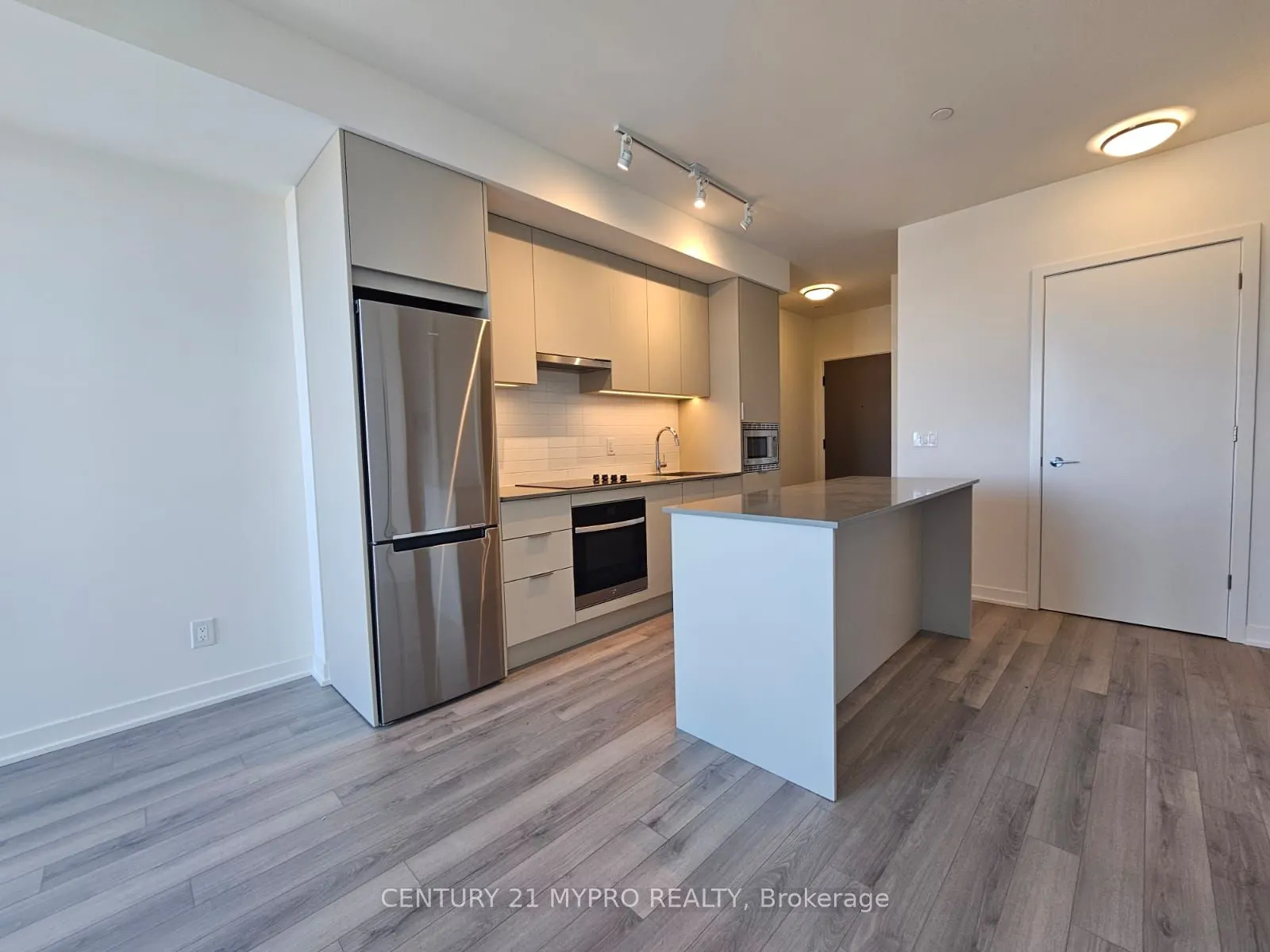 3079 Trafalgar Road, #2005