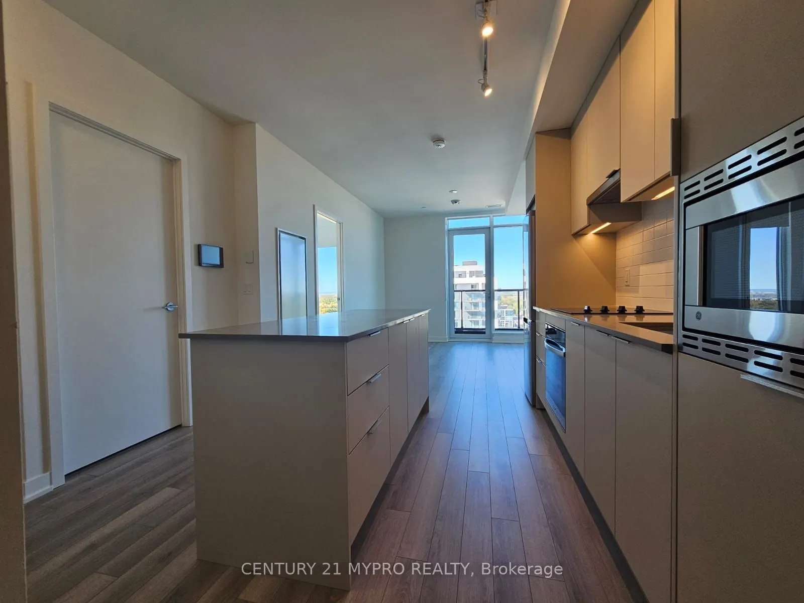 3079 Trafalgar Road, #2005
