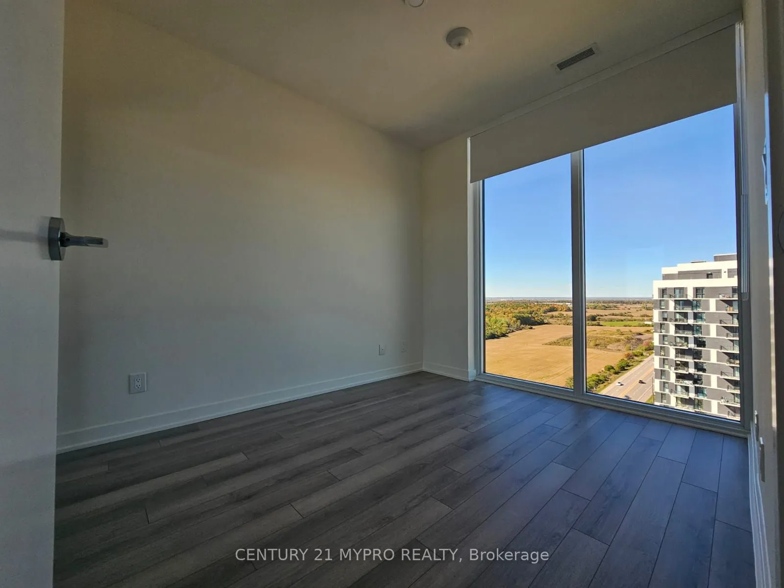 3079 Trafalgar Road, #2005