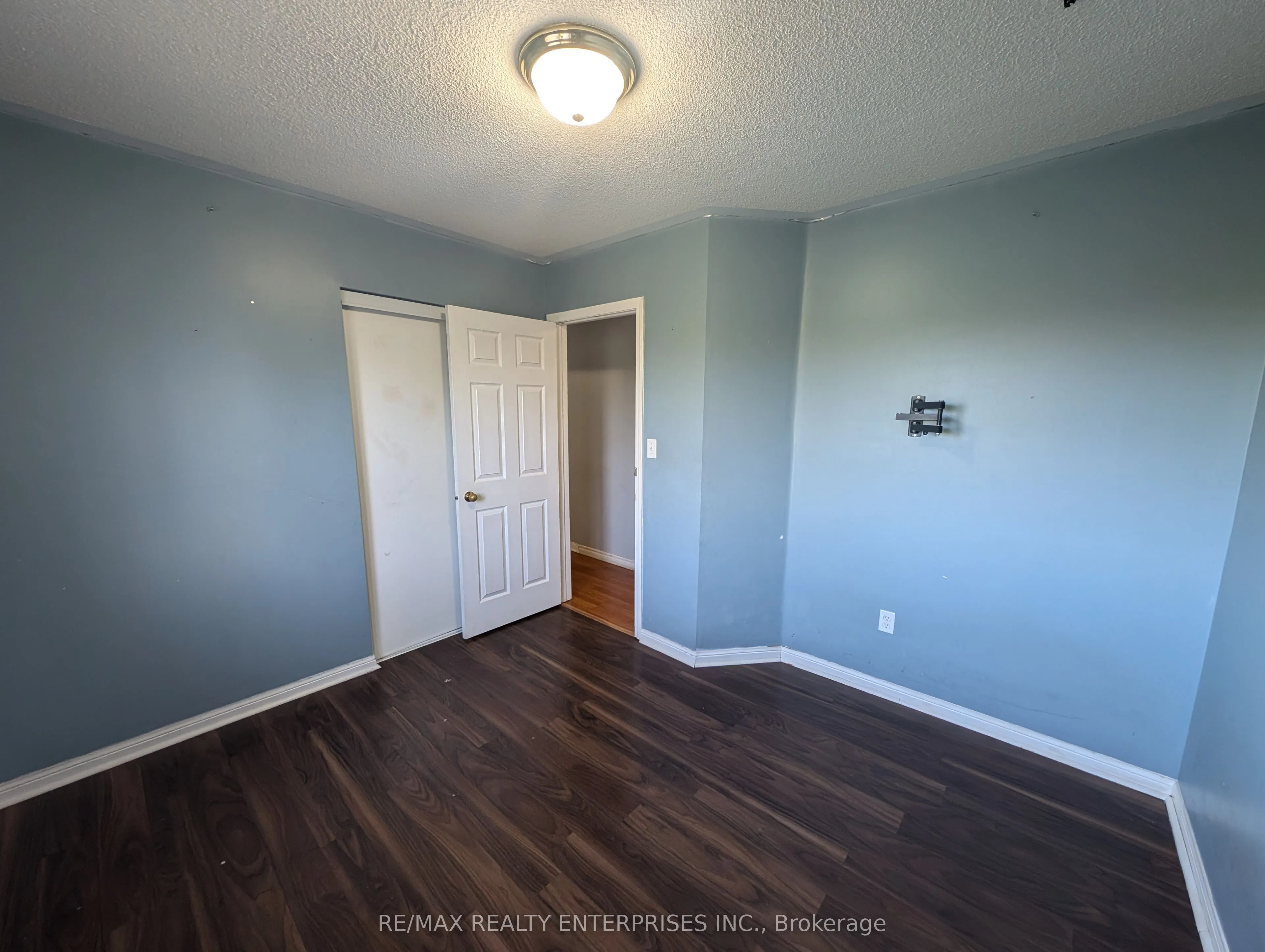 40 Sweetwood Circle