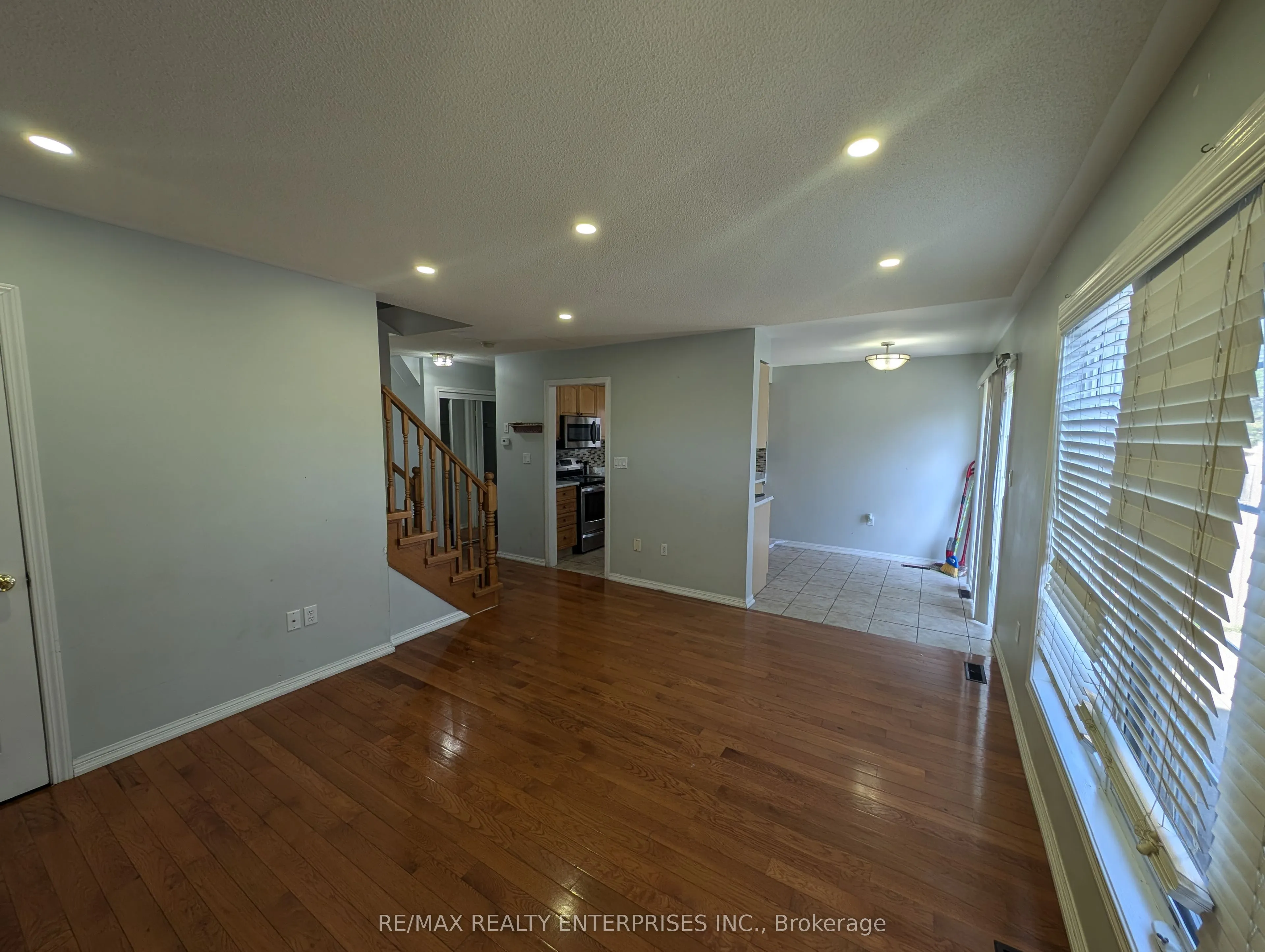 40 Sweetwood Circle