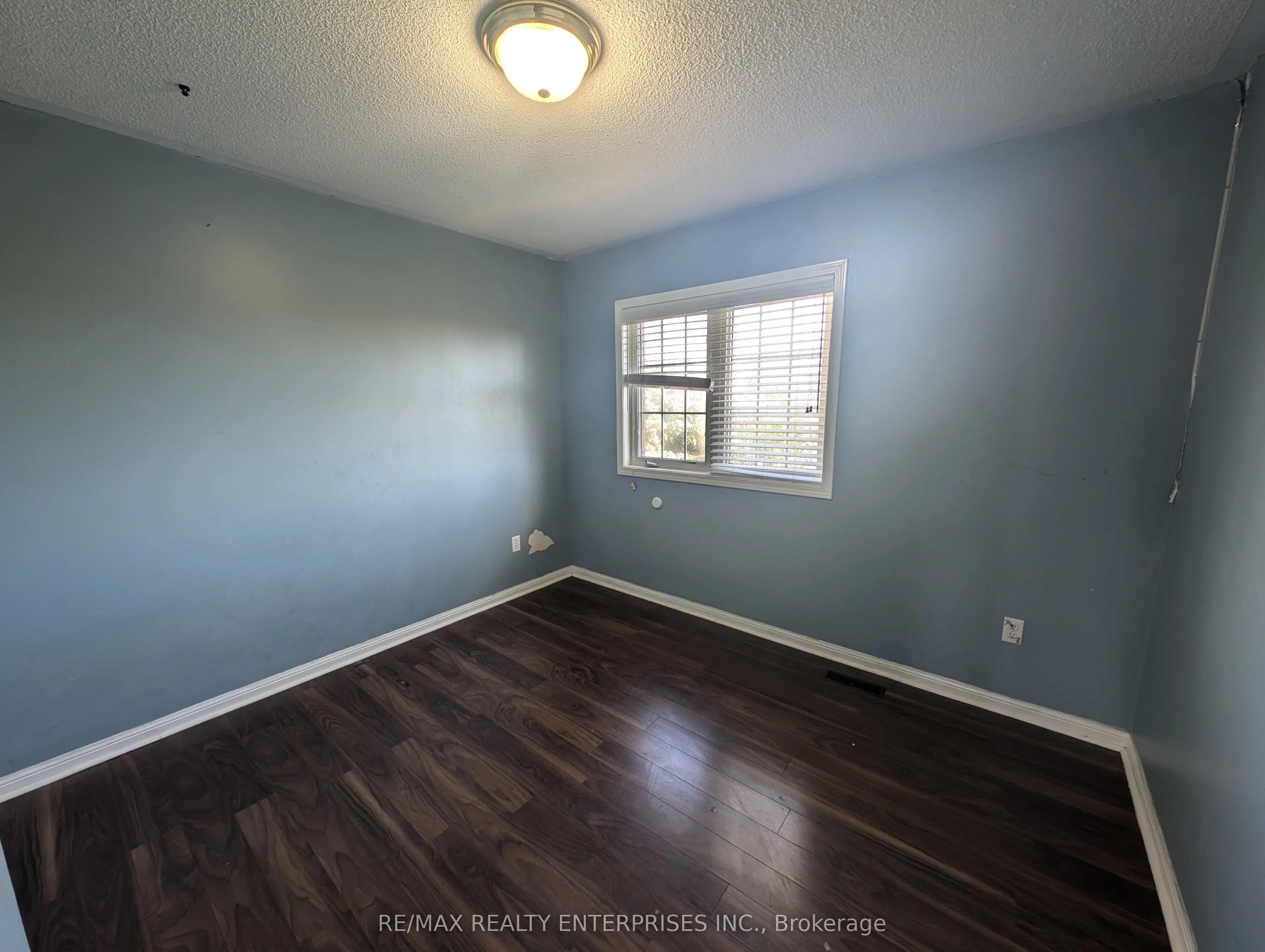 40 Sweetwood Circle