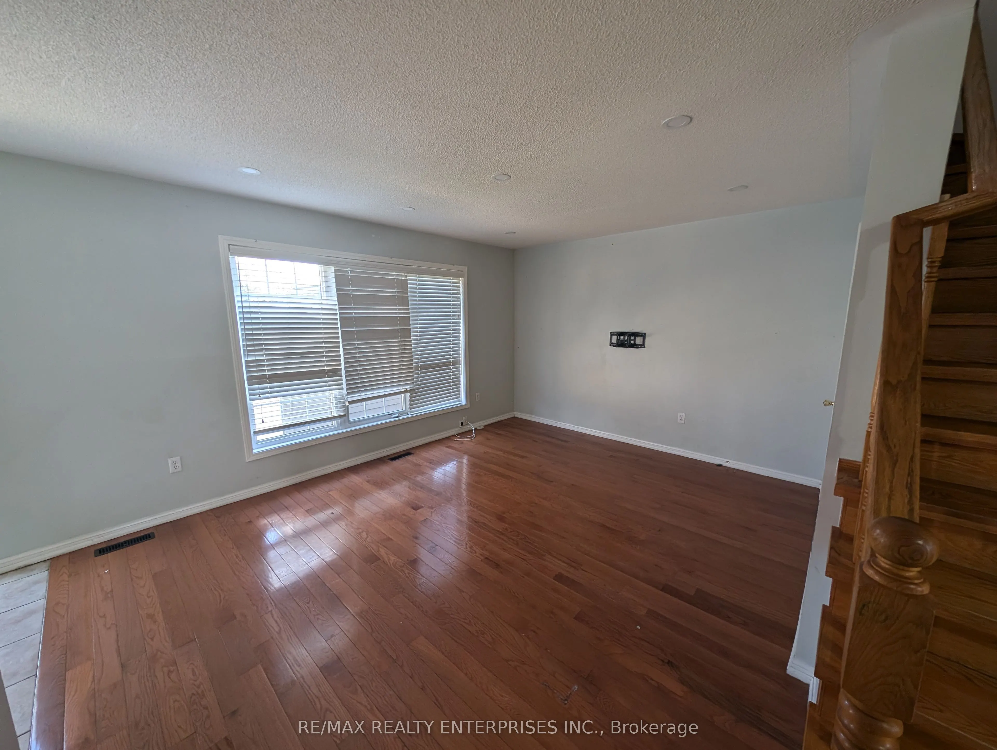 40 Sweetwood Circle