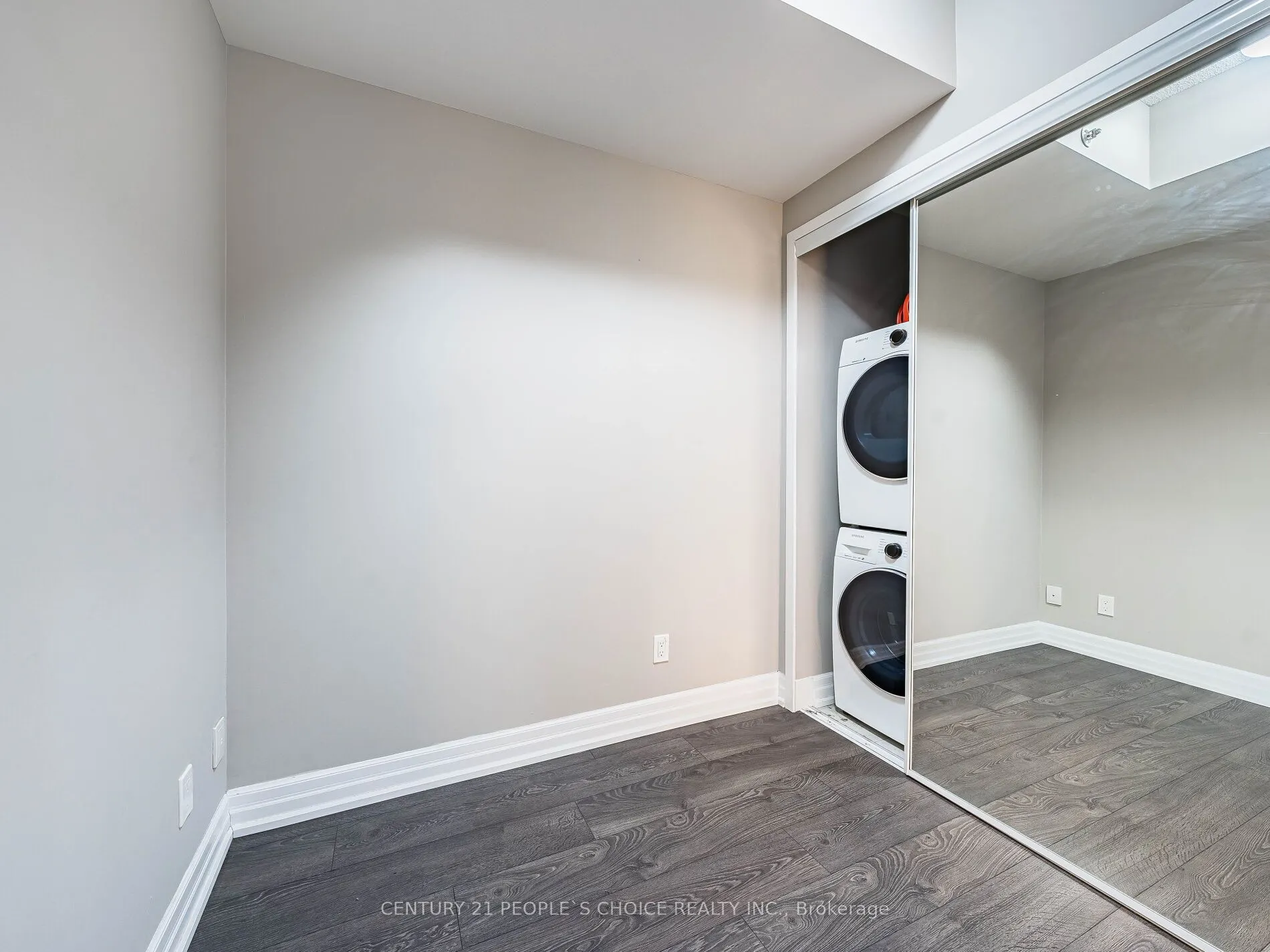 50 Ann Street, #411