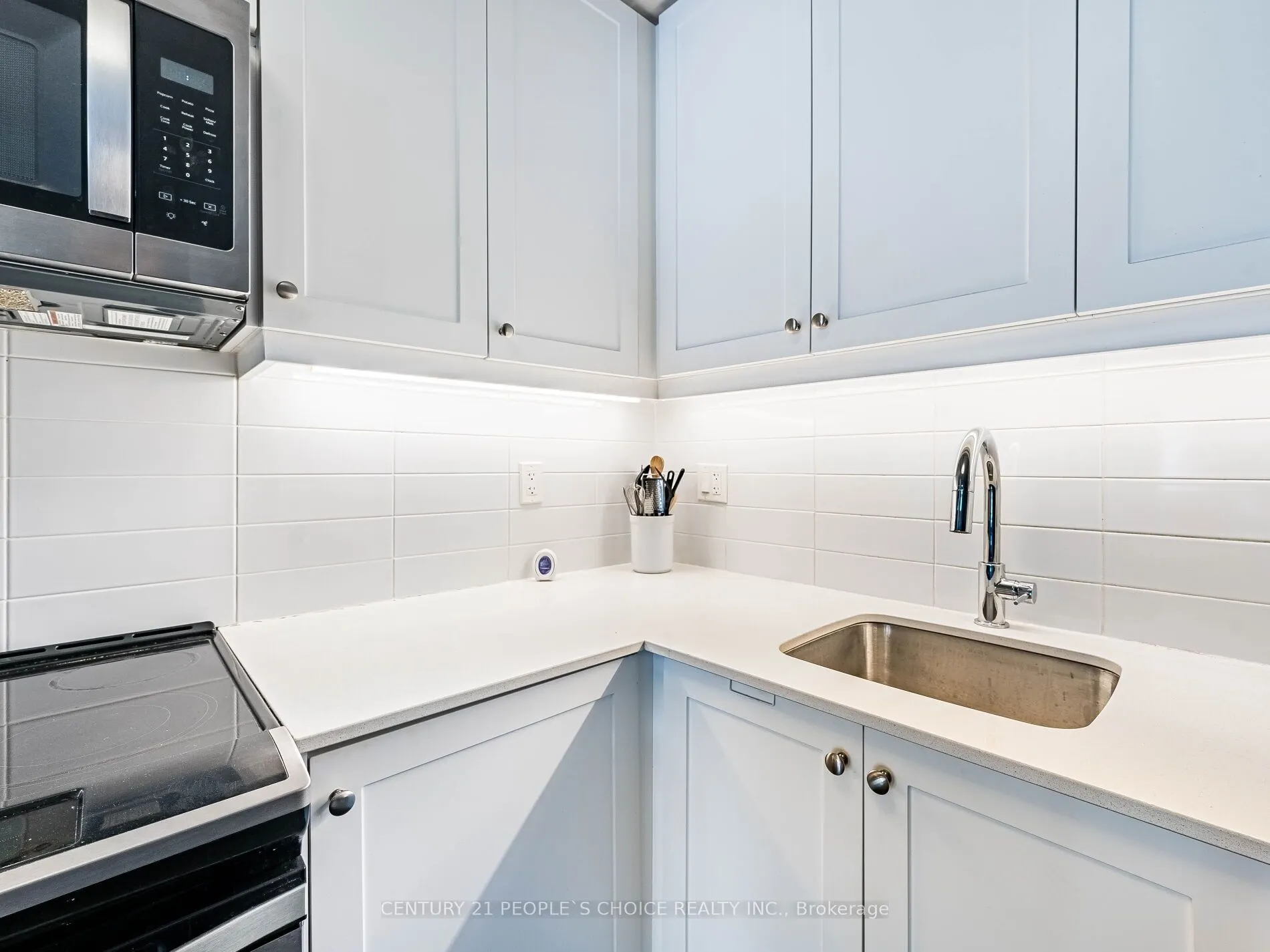 50 Ann Street, #411