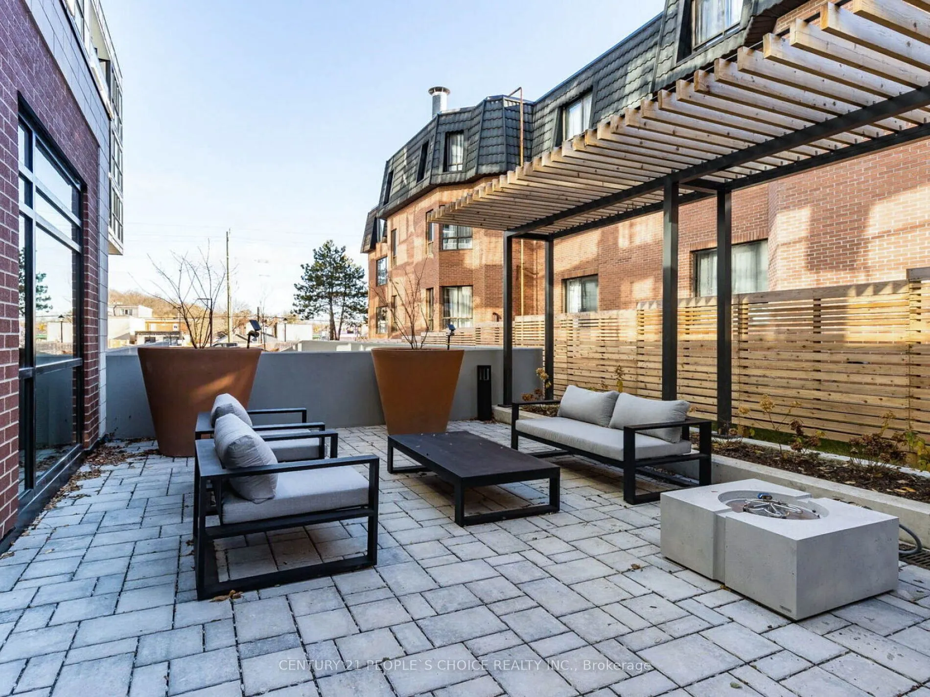 50 Ann Street, #411