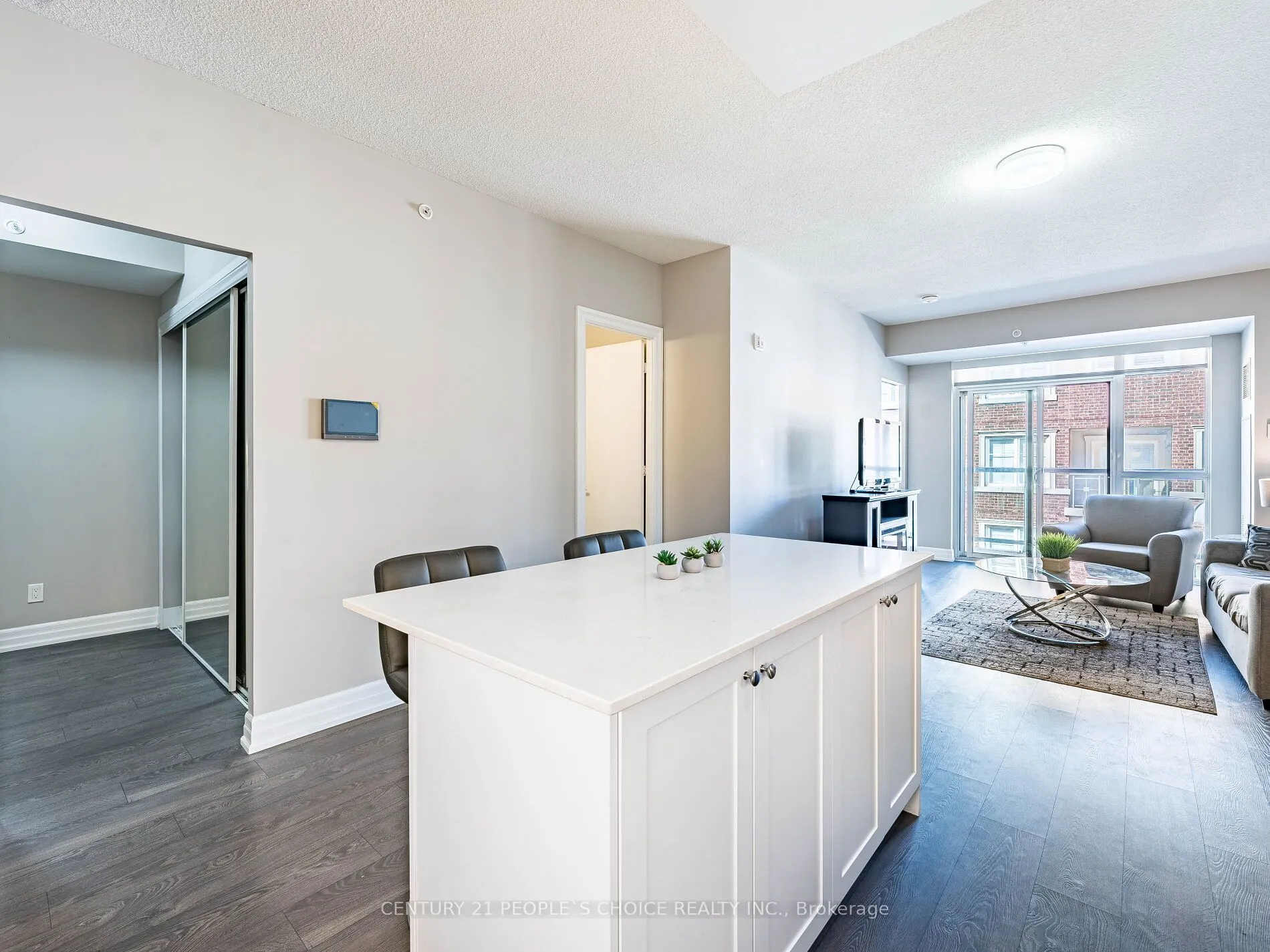 50 Ann Street, #411