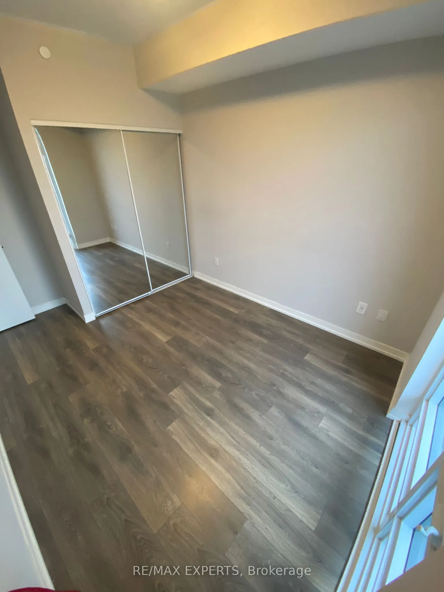 2520 Eglinton Avenue W, #1711