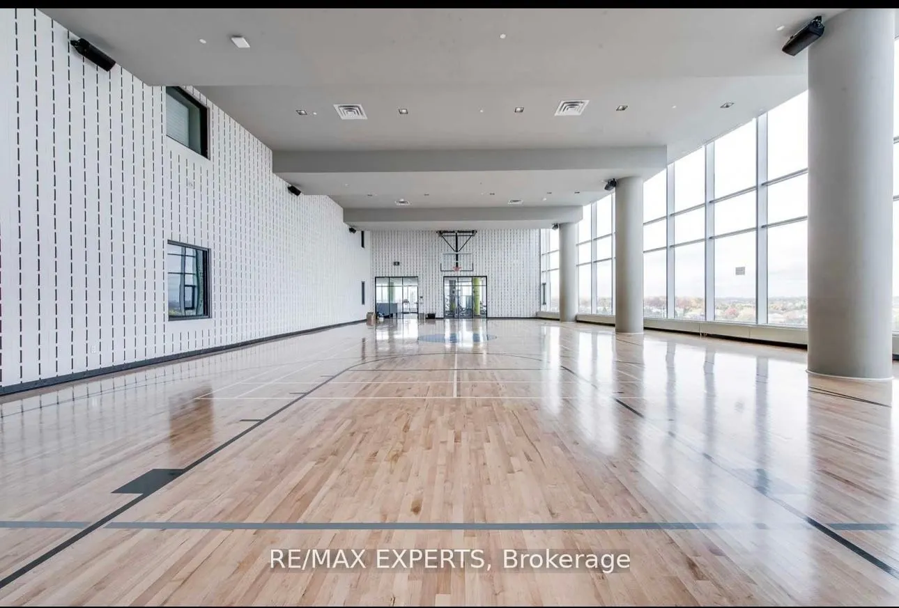 2520 Eglinton Avenue W