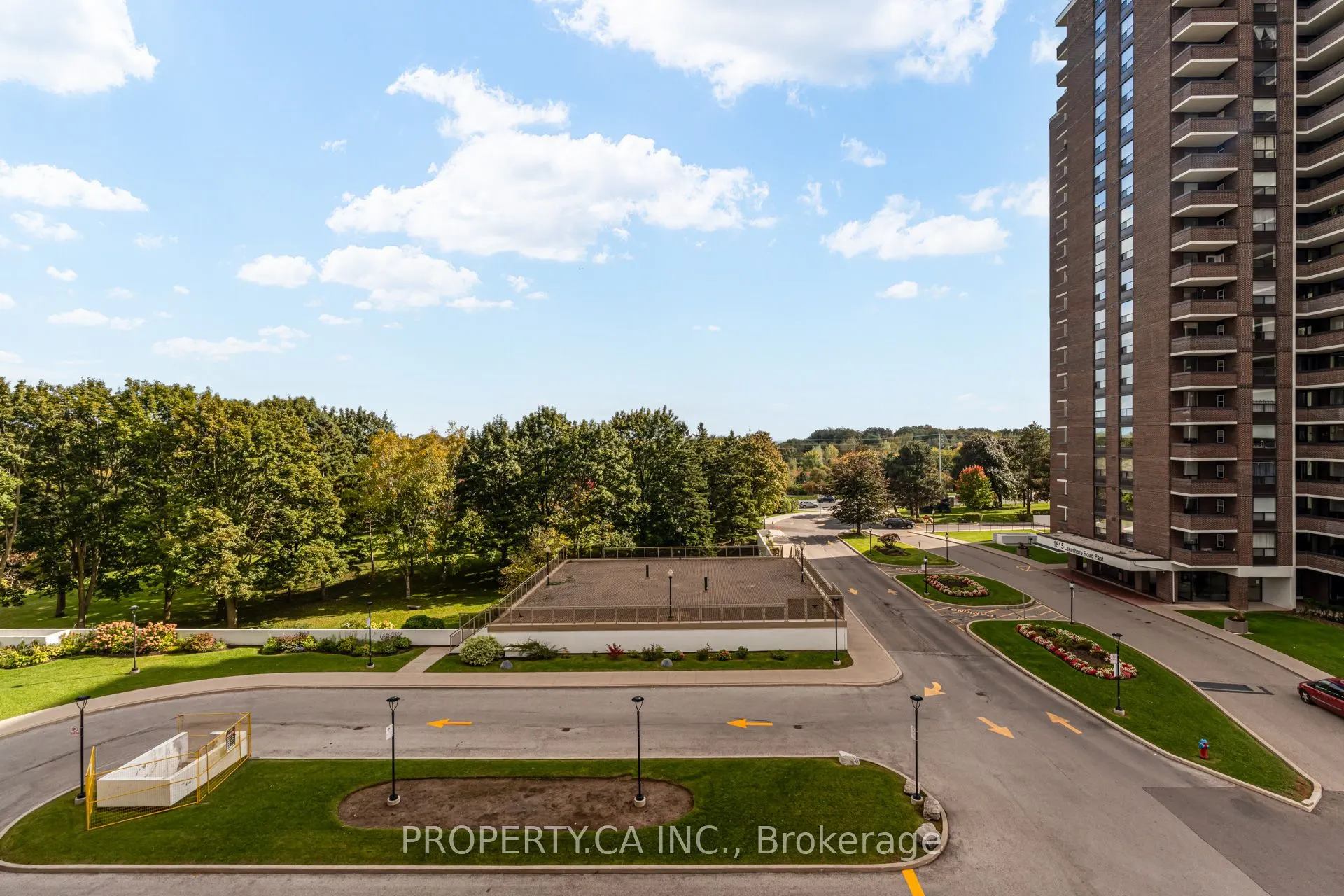 1535 Lakeshore Road E, #503