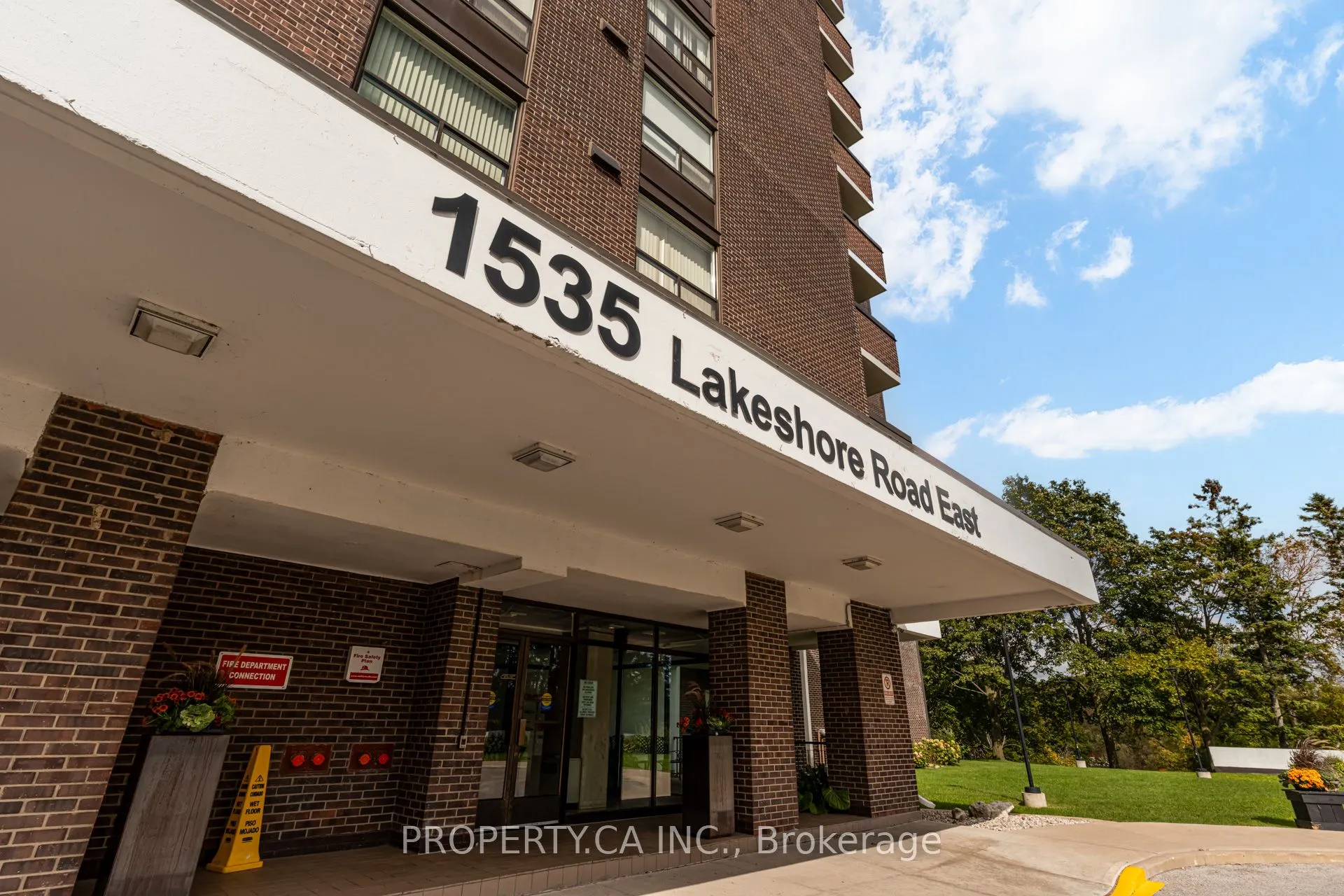1535 Lakeshore Road E, #503