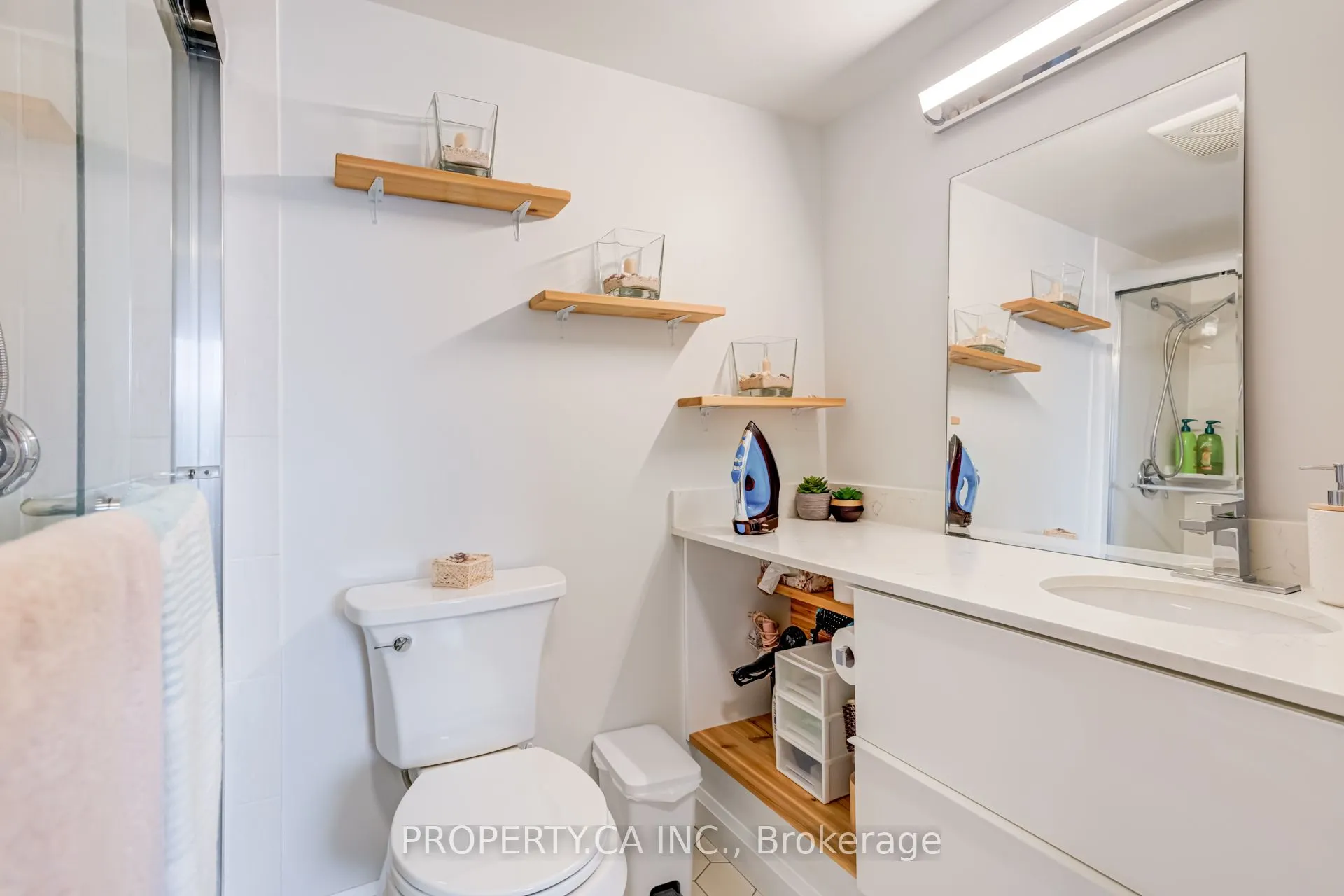 1535 Lakeshore Road E, #503