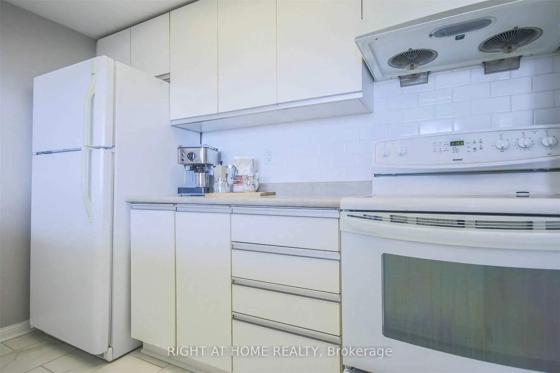 101 Subway Crescent, #2207