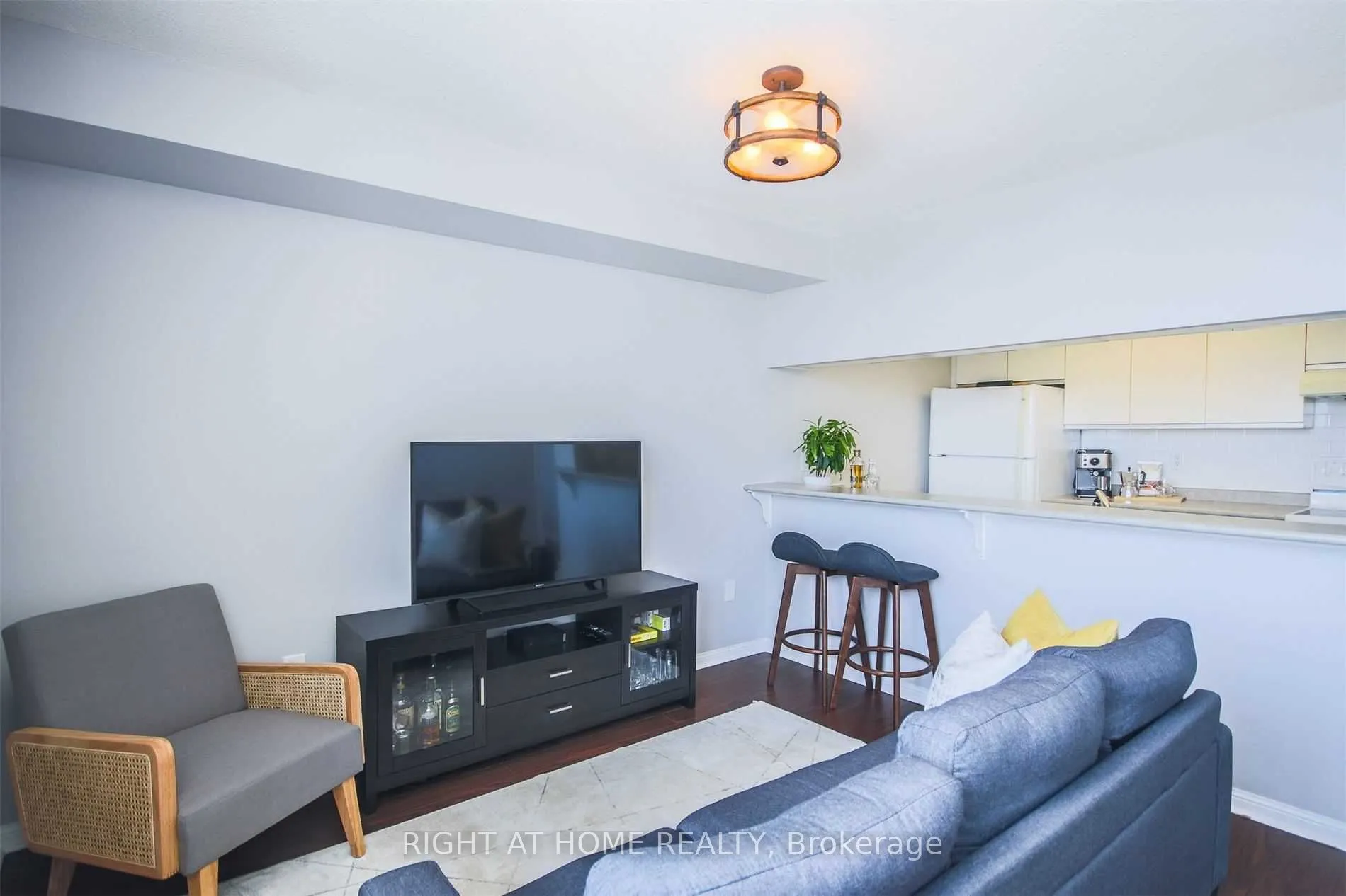 101 Subway Crescent, #2207