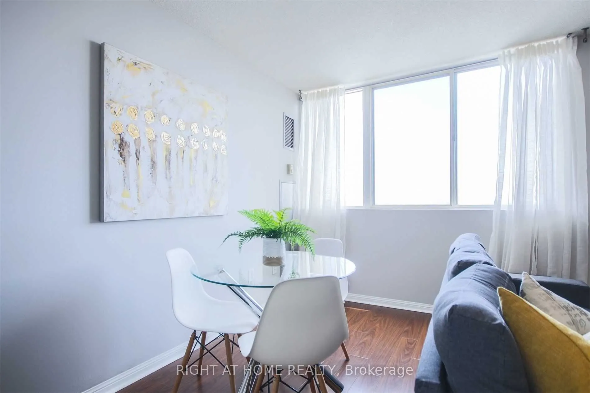 101 Subway Crescent, #2207