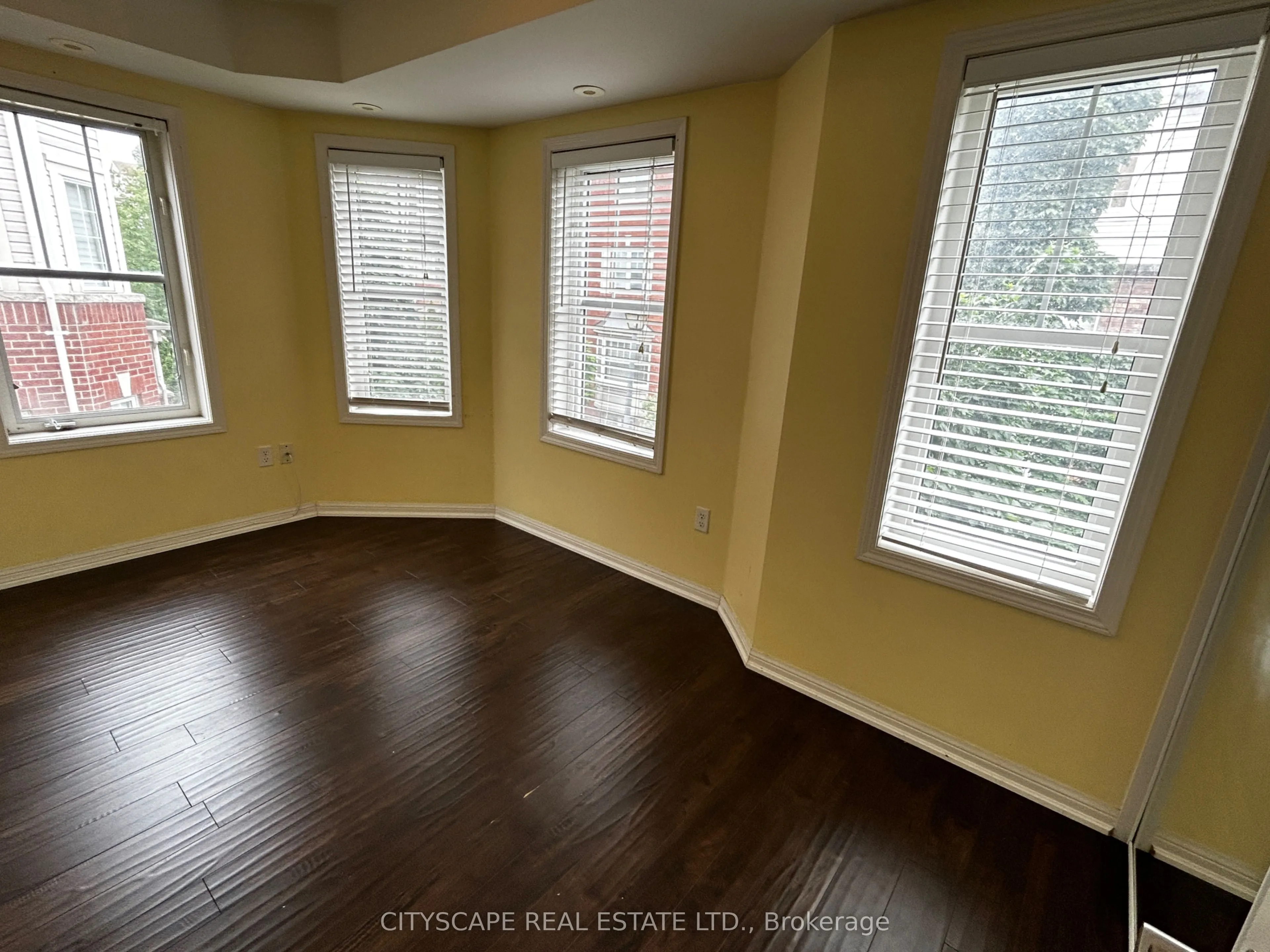 754 Neighbourhood Circle, #2