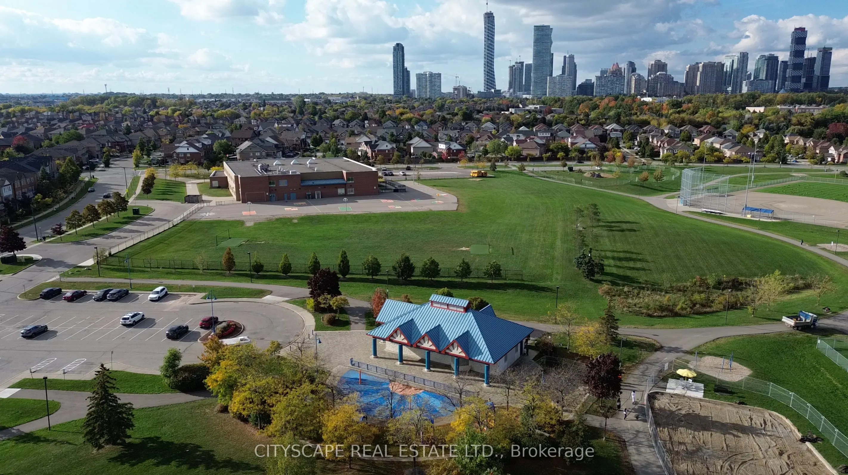 754 Neighbourhood Circle, #2