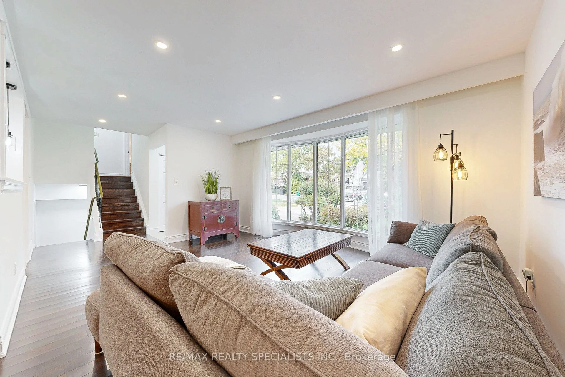 2570 Truscott Drive
