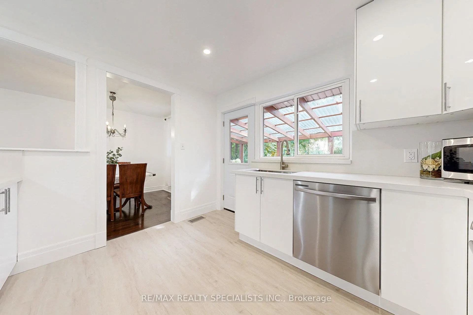 2570 Truscott Drive