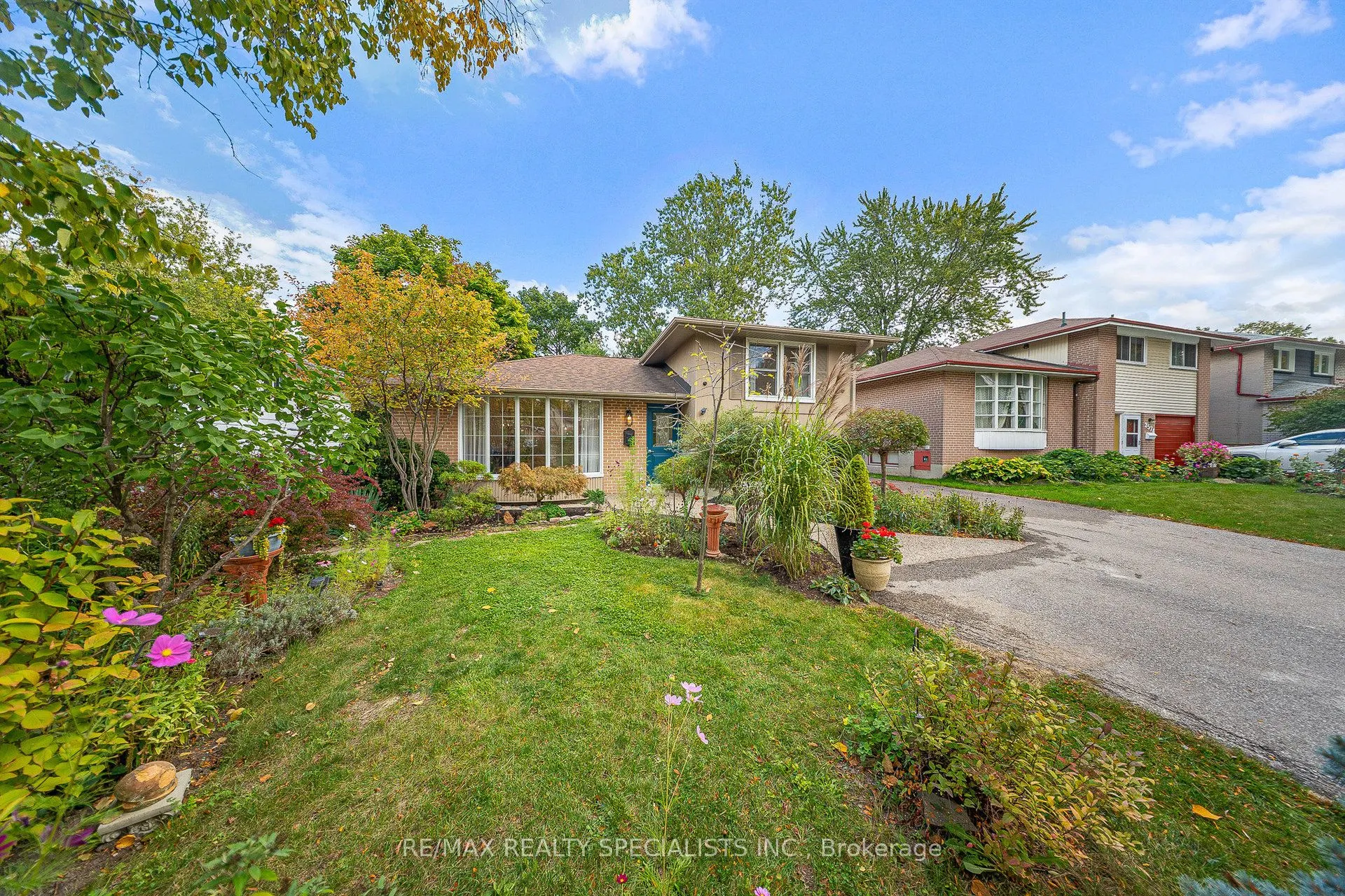 2570 Truscott Drive