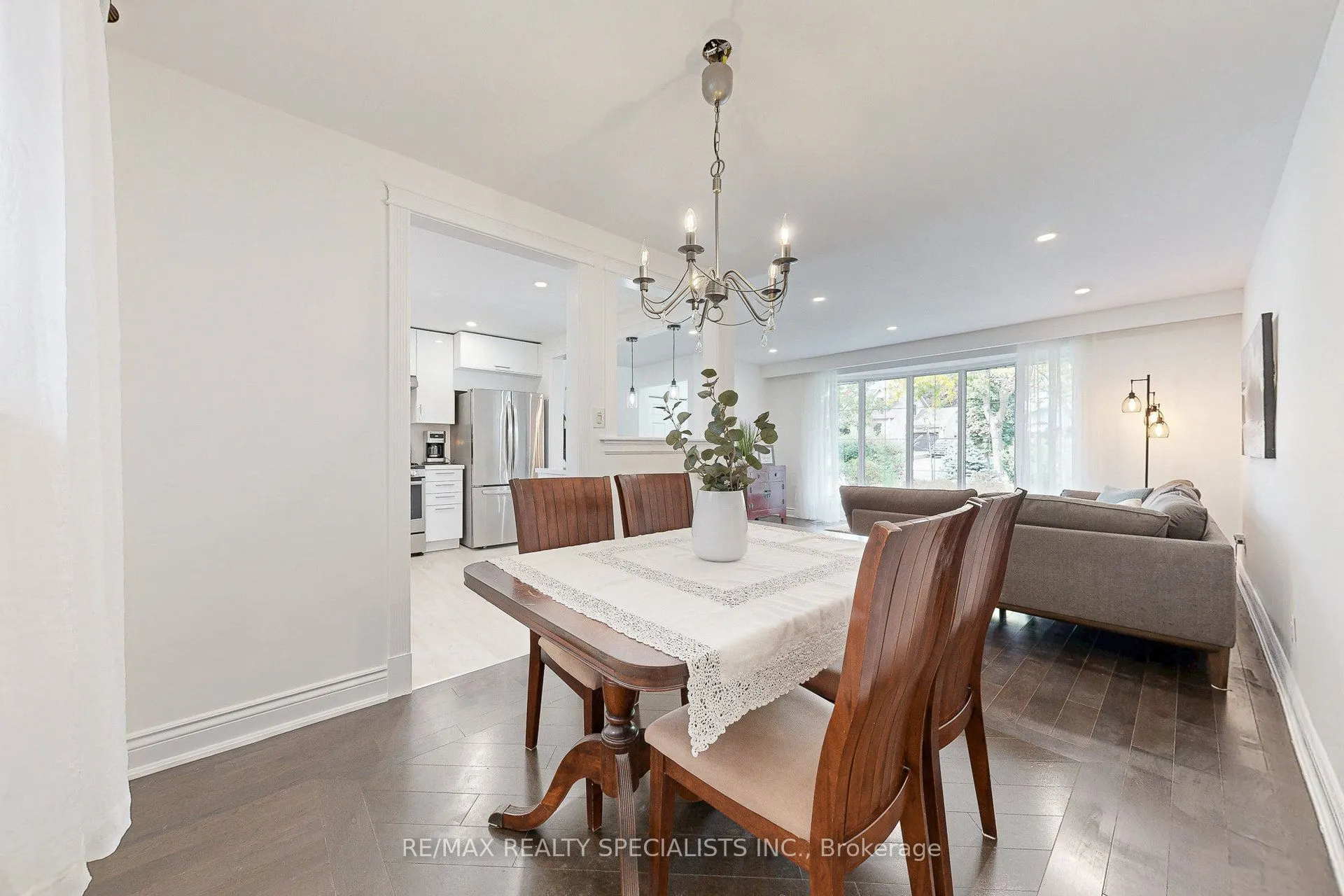2570 Truscott Drive