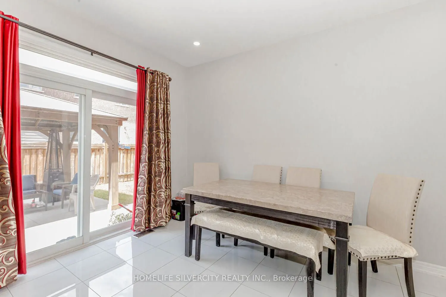 122 Squire Ellis Drive