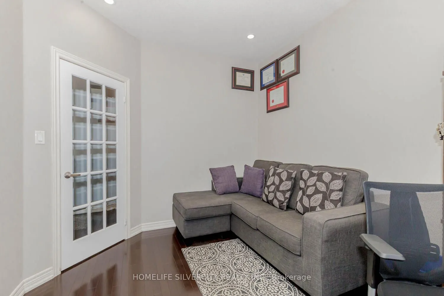 122 Squire Ellis Drive