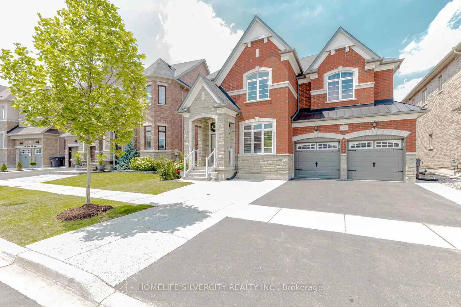 122 Squire Ellis Drive